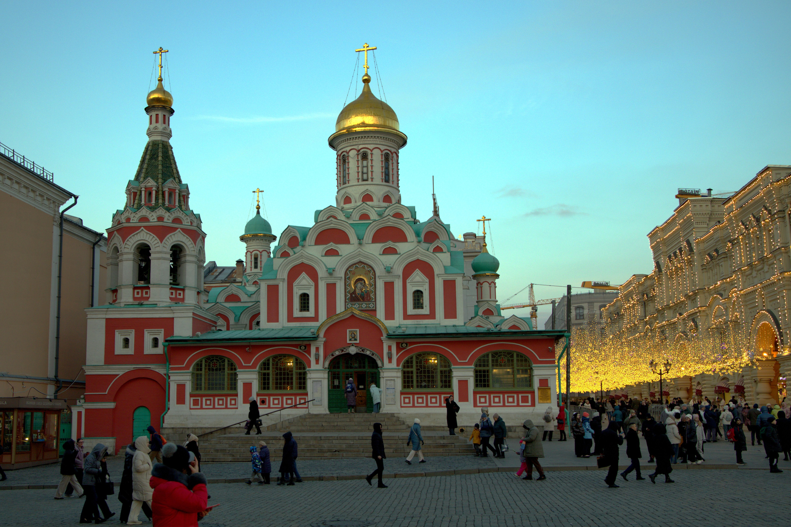 МОЙ ГОРОД. ФОТОГРАФ В МОСКВЕ СТАНИСЛАВ КОБЗЕВ