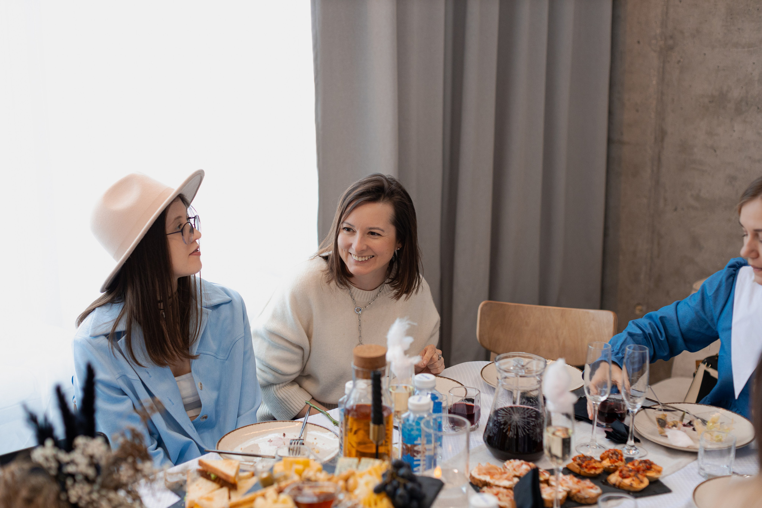 Встреча женского клуба. Фотограф Анастасия Пинчук