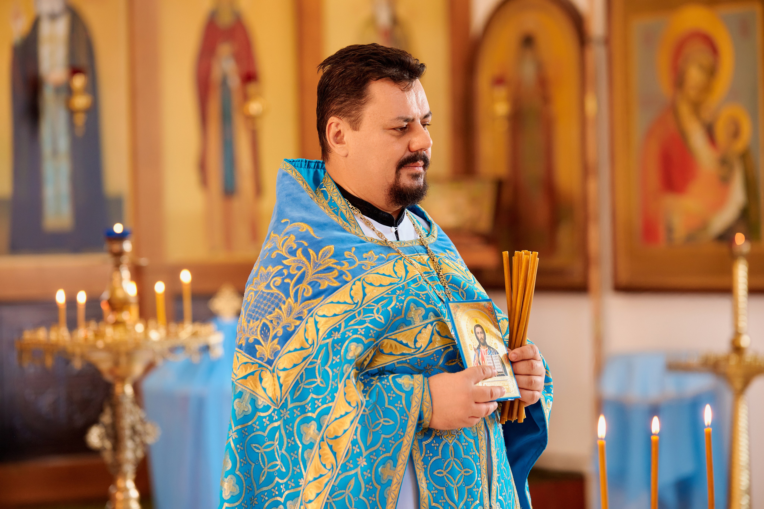 Крестины. Храм св. Серафима Саровского. Фотограф Таганрог Анна Трайжон