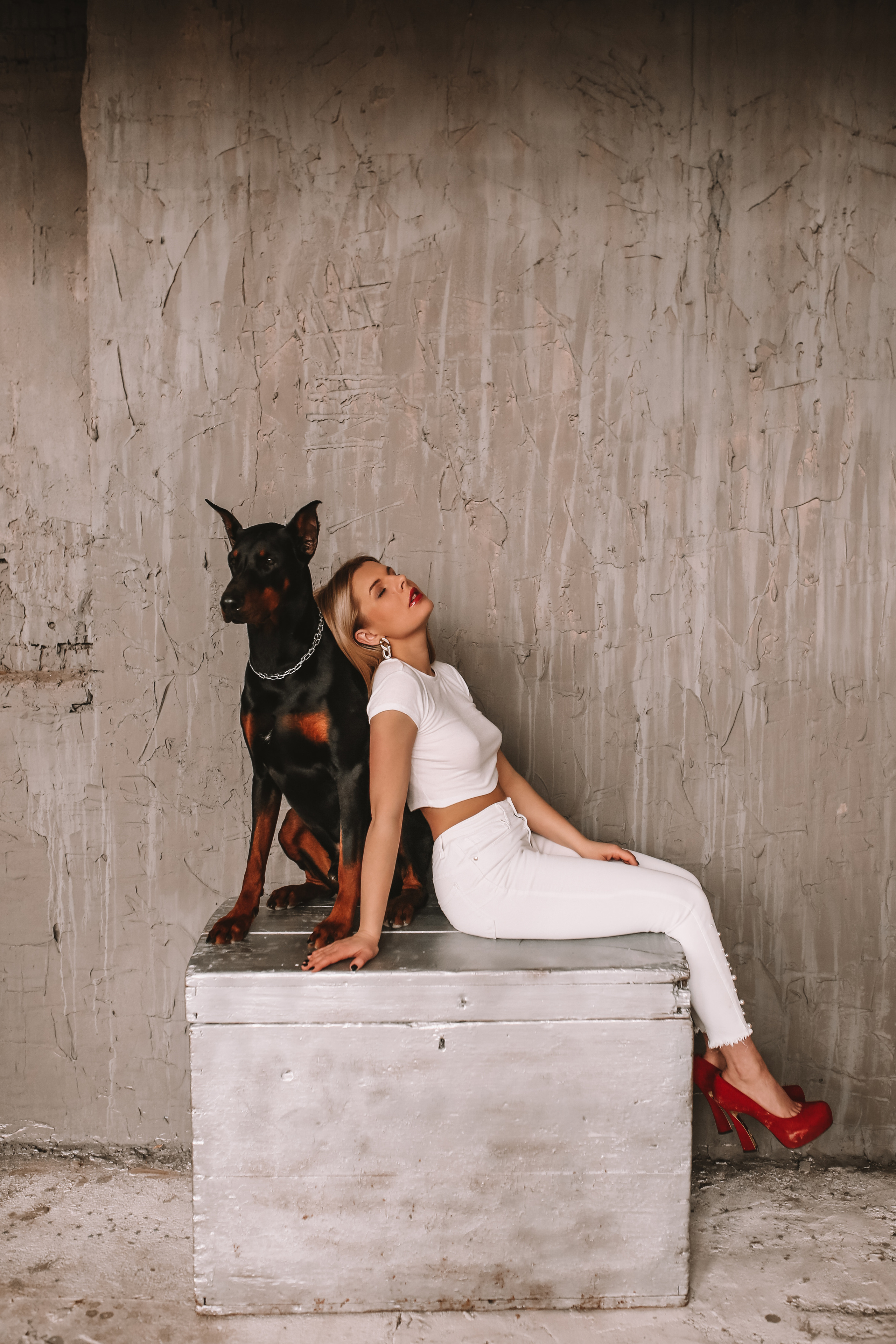 С Доберманом. Фотограф Смоленск Дина Петровская