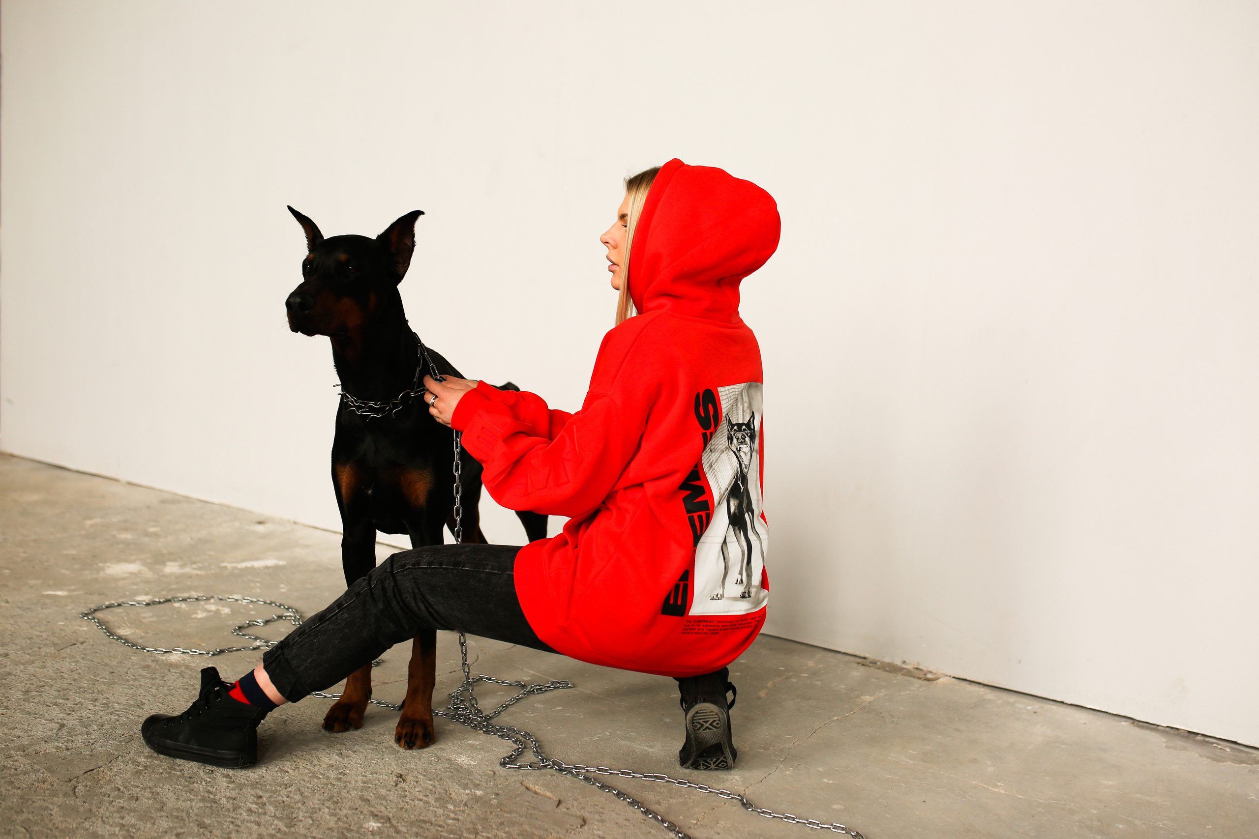 С Доберманом. Фотограф Смоленск Дина Петровская