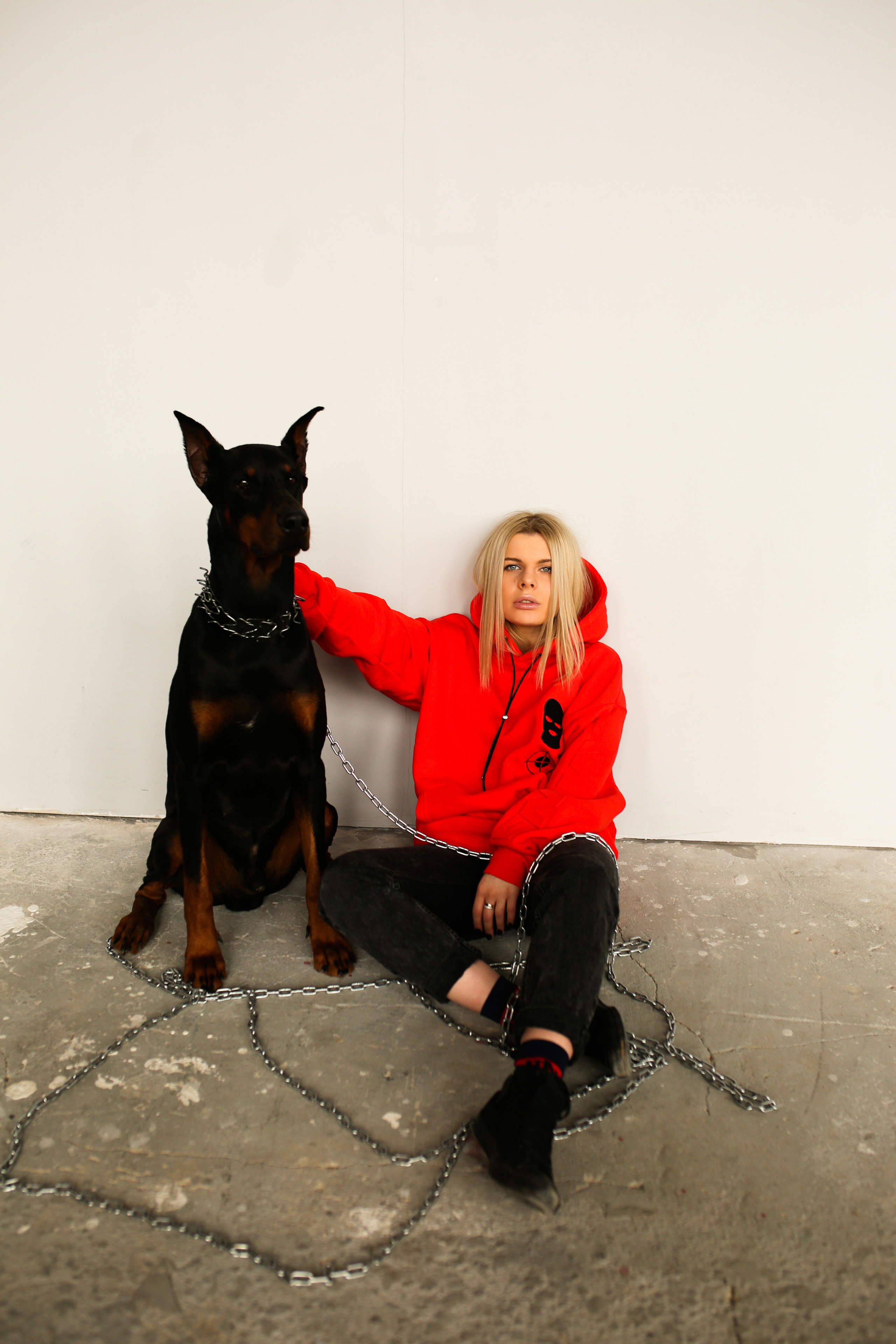 С Доберманом. Фотограф Смоленск Дина Петровская