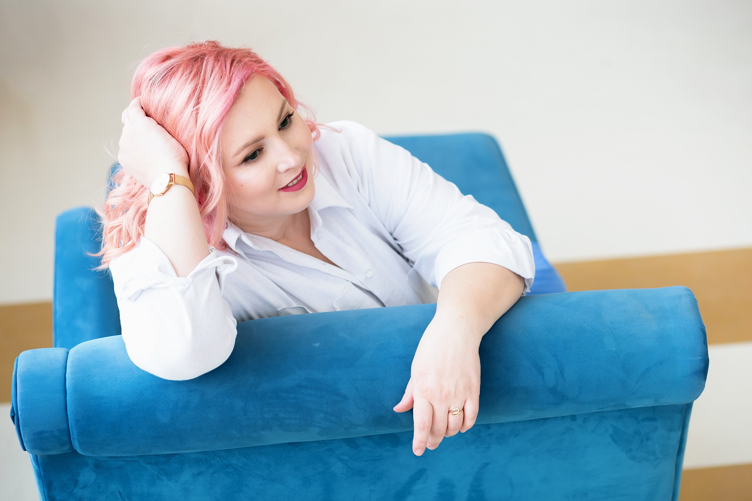 Профессиональные фото для коуча в СПб, яркие портреты для привлечения клиентов. Портретные фотосессии, контент-съемки, репортаж