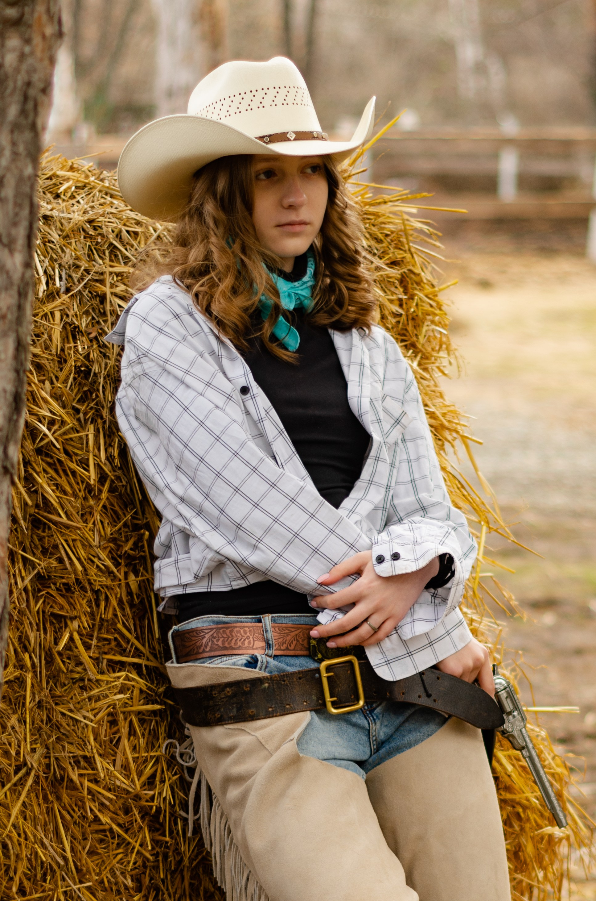 Ковбойская девчонка. Фотограф Марина Доглядная Челябинск фотосессии с лошадьми, мотоциклами