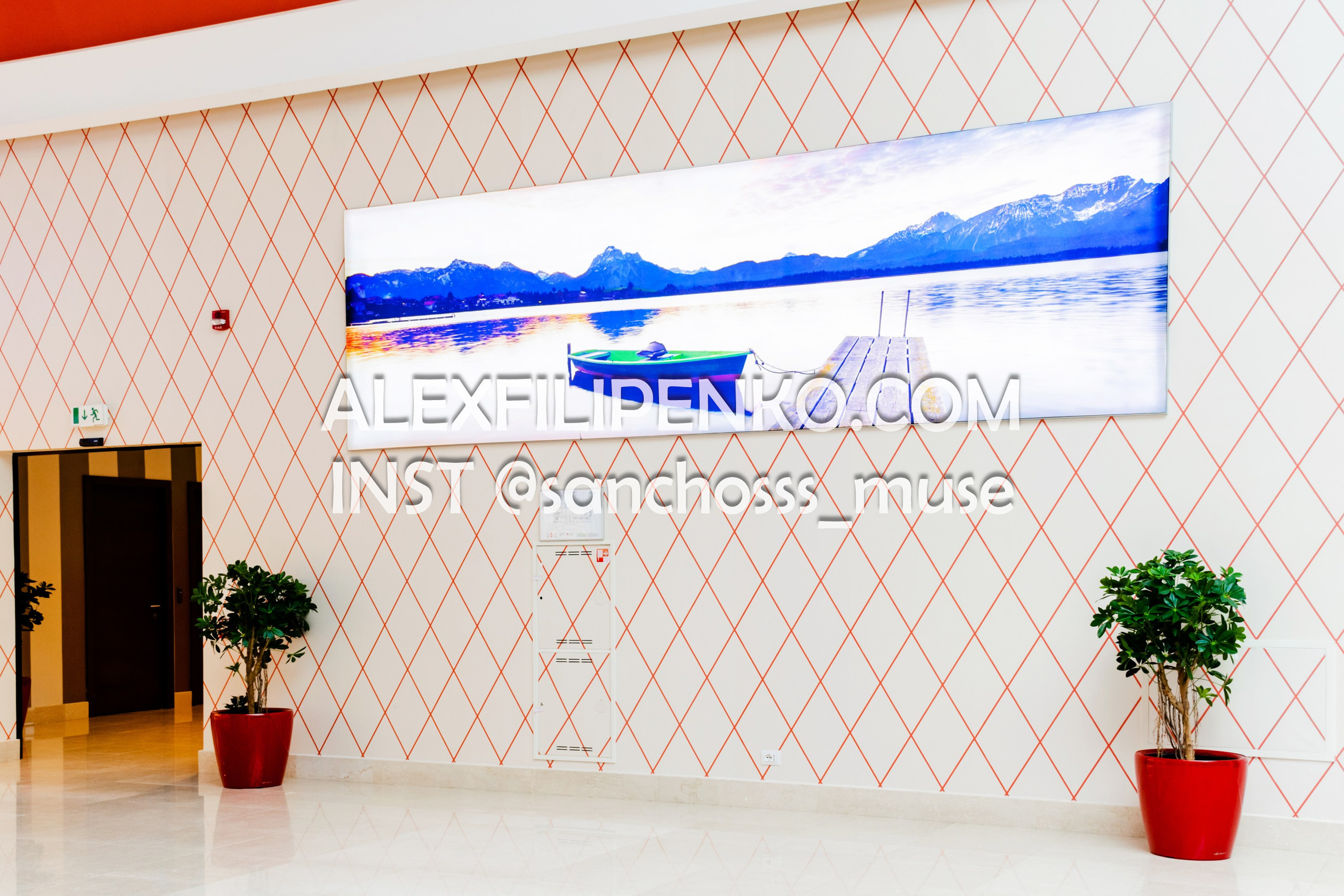 Фотосъемка для рекламного оператора MYD Production в Аэропорту Астаны. Фотограф интерьера недвижимости и архитектуры в Астане