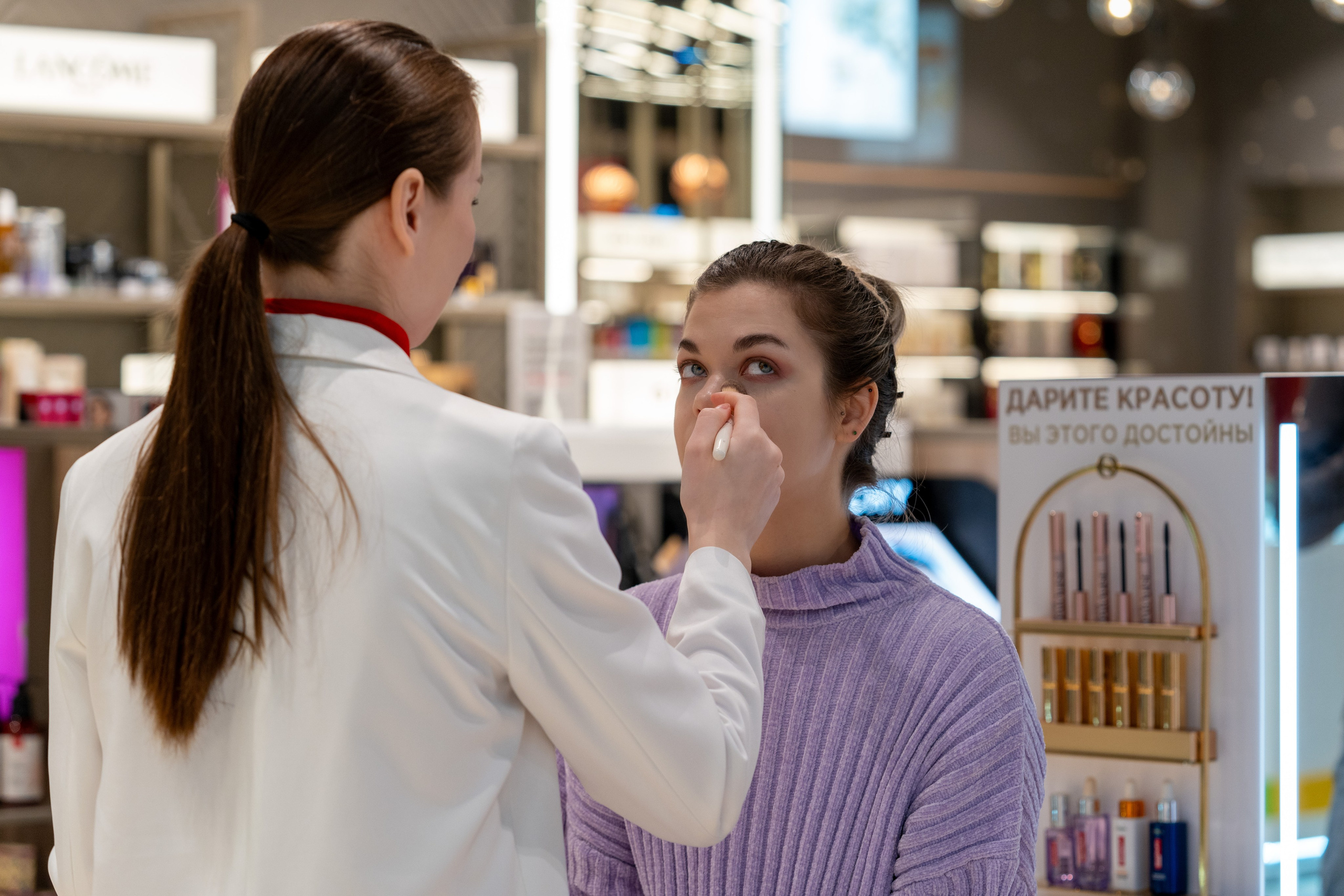 Отчет партнерской интеграции Loreal в магазинах Рив Гош. Репортажный фотограф в Красной Поляне и Сочи Павлюченко Екатерина