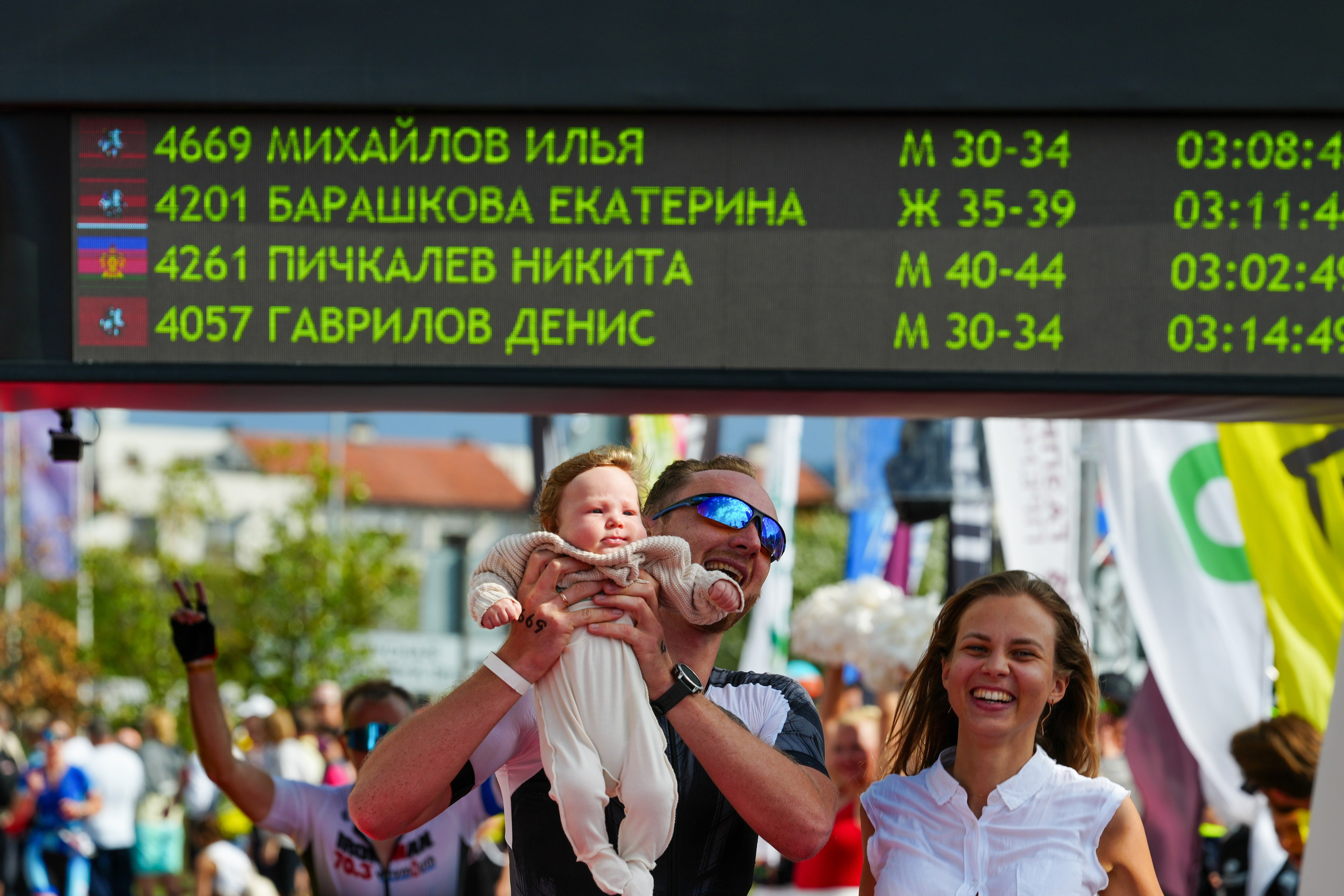 Фотоотчет партнерской интеграции для компании TELE2 на фестивале Ironstar. Репортажный фотограф в Красной Поляне и Сочи Павлюченко Екатерина