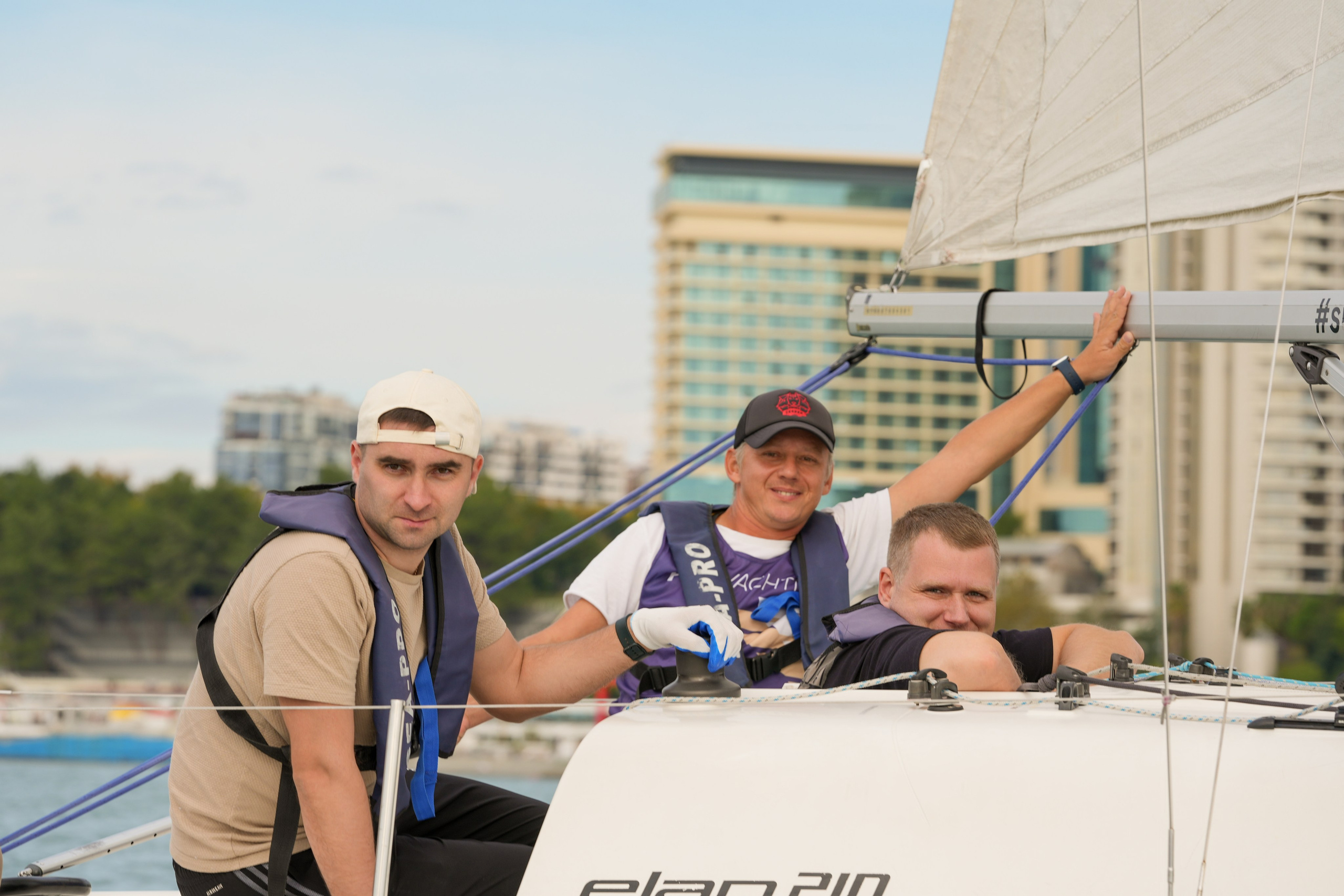 Яхтенная регата для компании Агрегатка. Репортажный фотограф в Красной Поляне и Сочи Павлюченко Екатерина