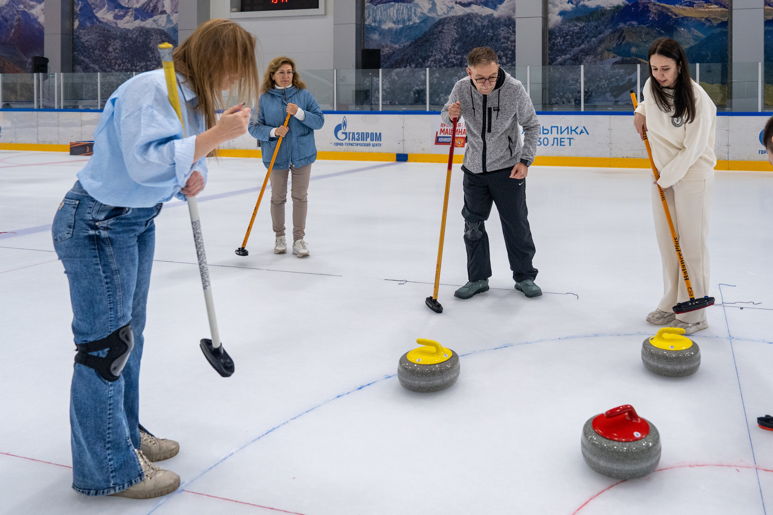 Керлинг для компании Р-Фарм. Репортажный фотограф в Красной Поляне и Сочи Павлюченко Екатерина