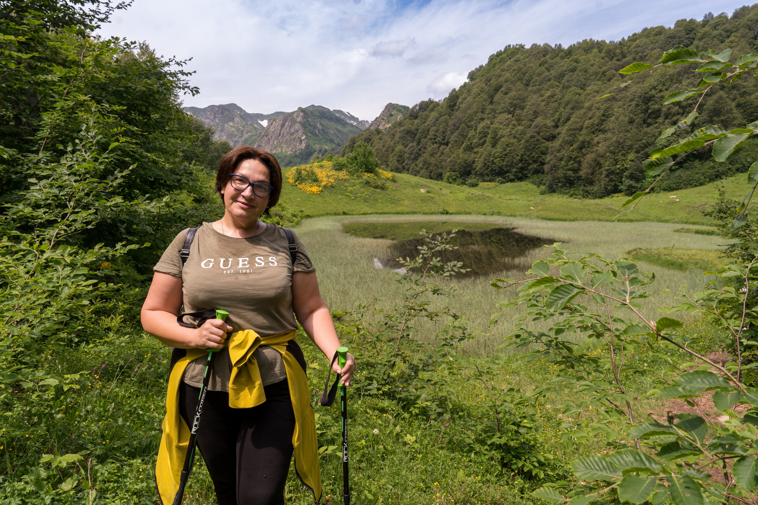 MICE мероприятие для компании «Доставка морем»: хайкинг к Ачипсинским водопадам. Репортажный фотограф в Красной Поляне и Сочи Павлюченко Екатерина