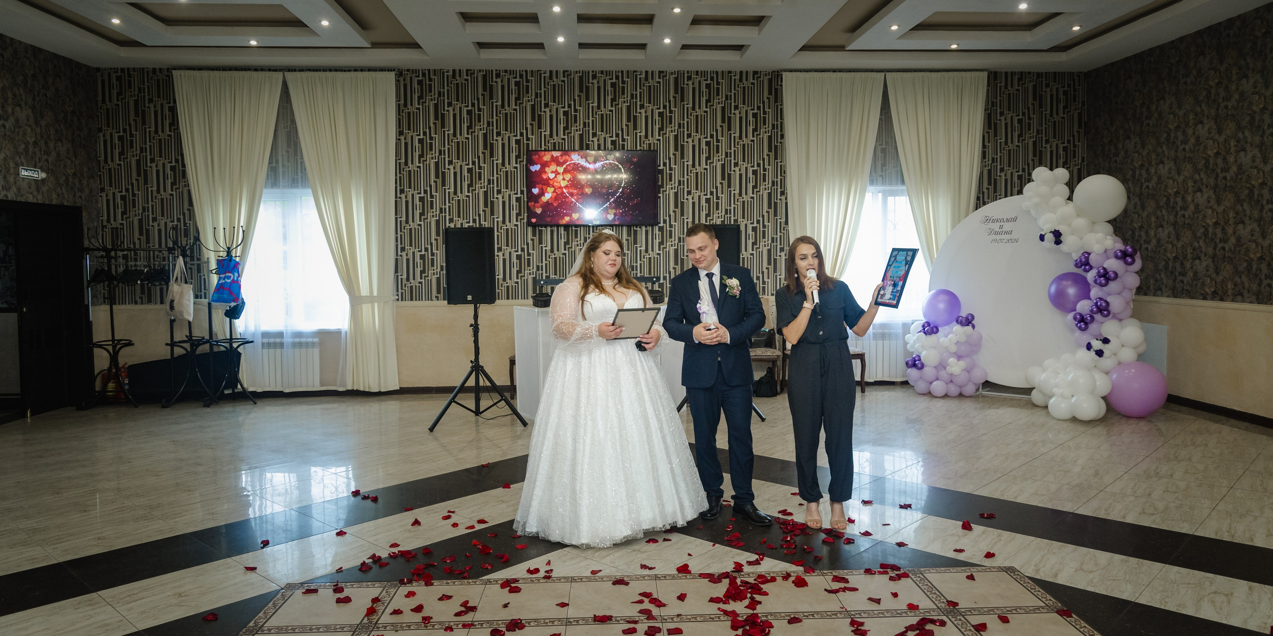 Николай и Диана, свадебный банкет. Свадебный и семейный фотограф в г. Волхов Алексей Кочерыжкин