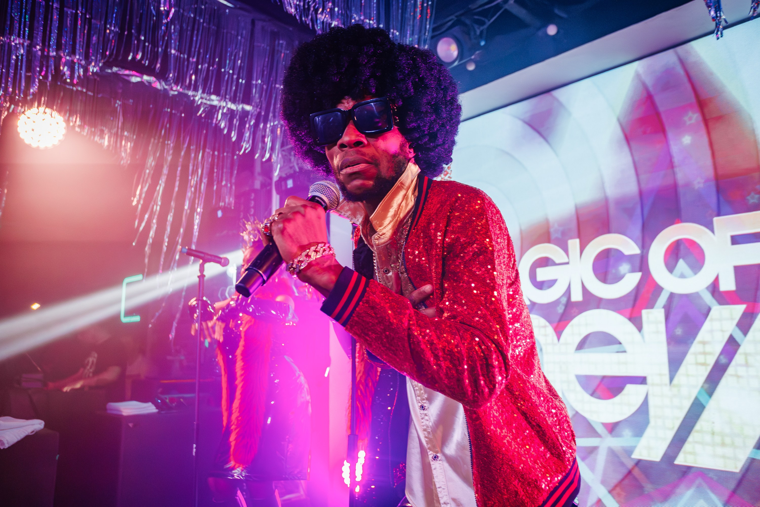 «Magic of BONEY`M «_Чайка на пляже_Ялта_06.12.2025 г. Аминов Руслан | Фотограф