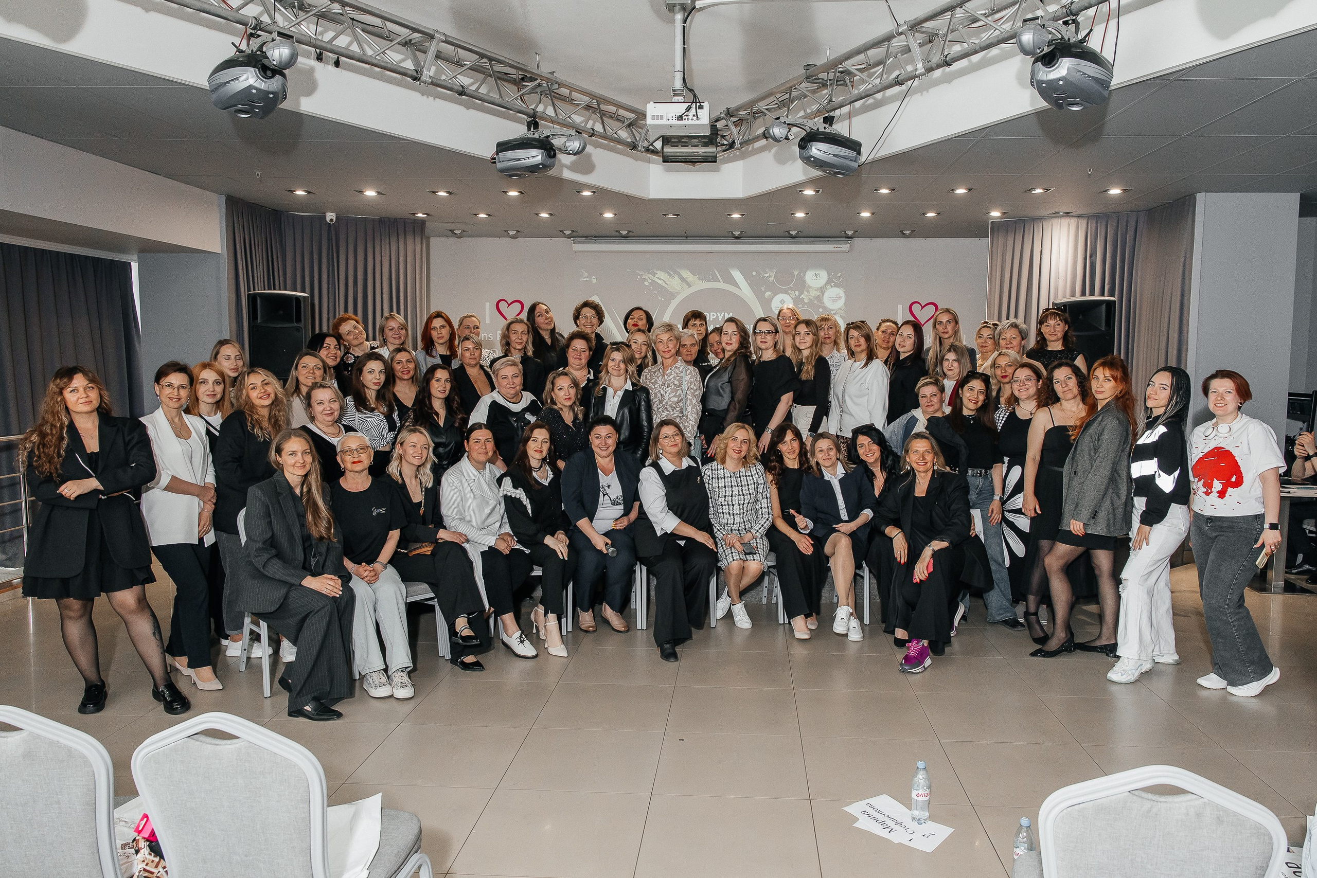 Фотосъёмка мероприятий. Женский и событийный фотограф в Новосибирске Оксана Чумакова