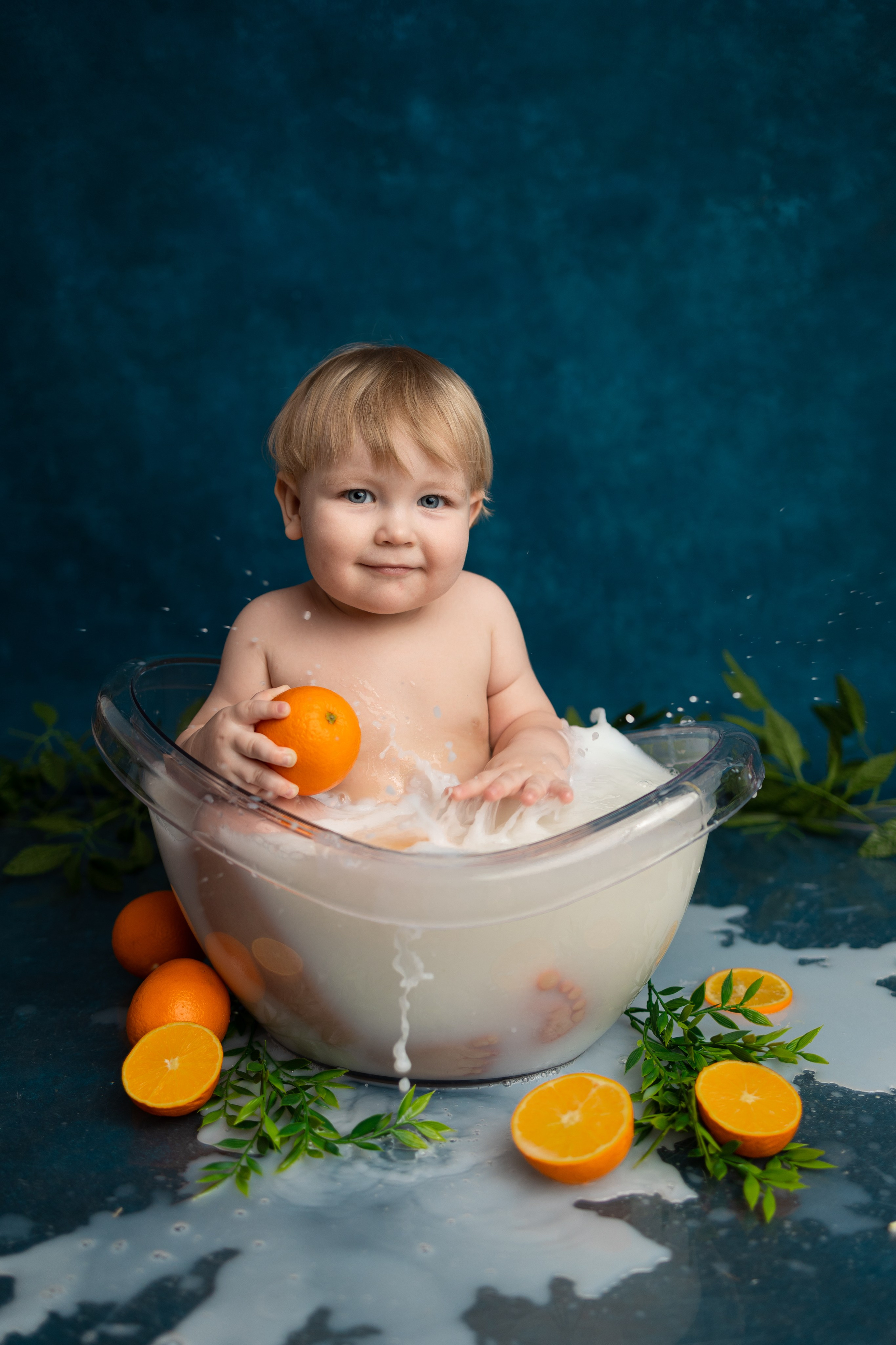 От 9 месяцев  - Фотограф новорожденных: магия детства в каждом снимке. Фотограф новорожденных: волшебные моменты первых дней жизни