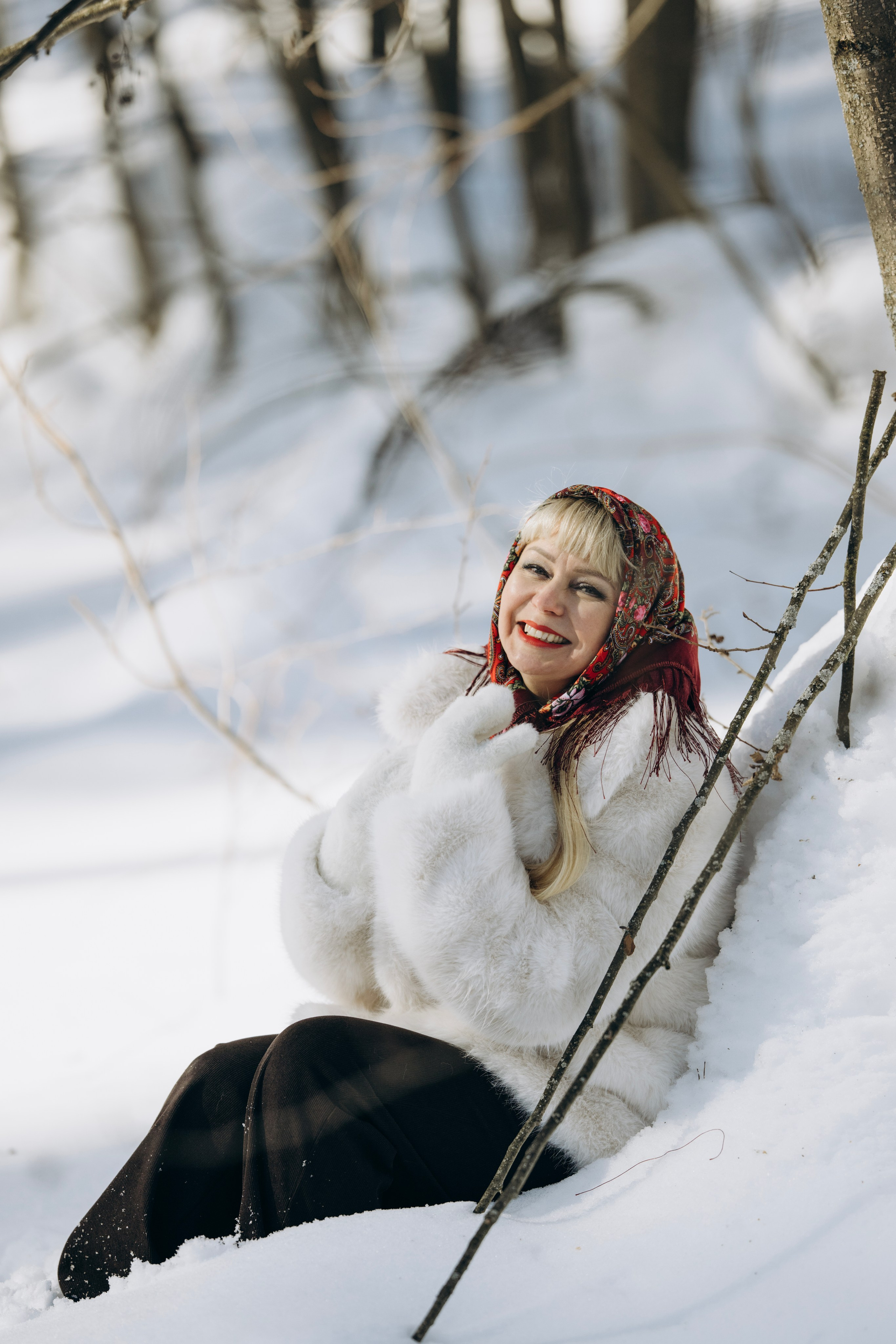 Фотосессия в заснеженном лесу. Элла. Свадебный фотограф в Казани, и Зеленодольске Радик Мухаметов