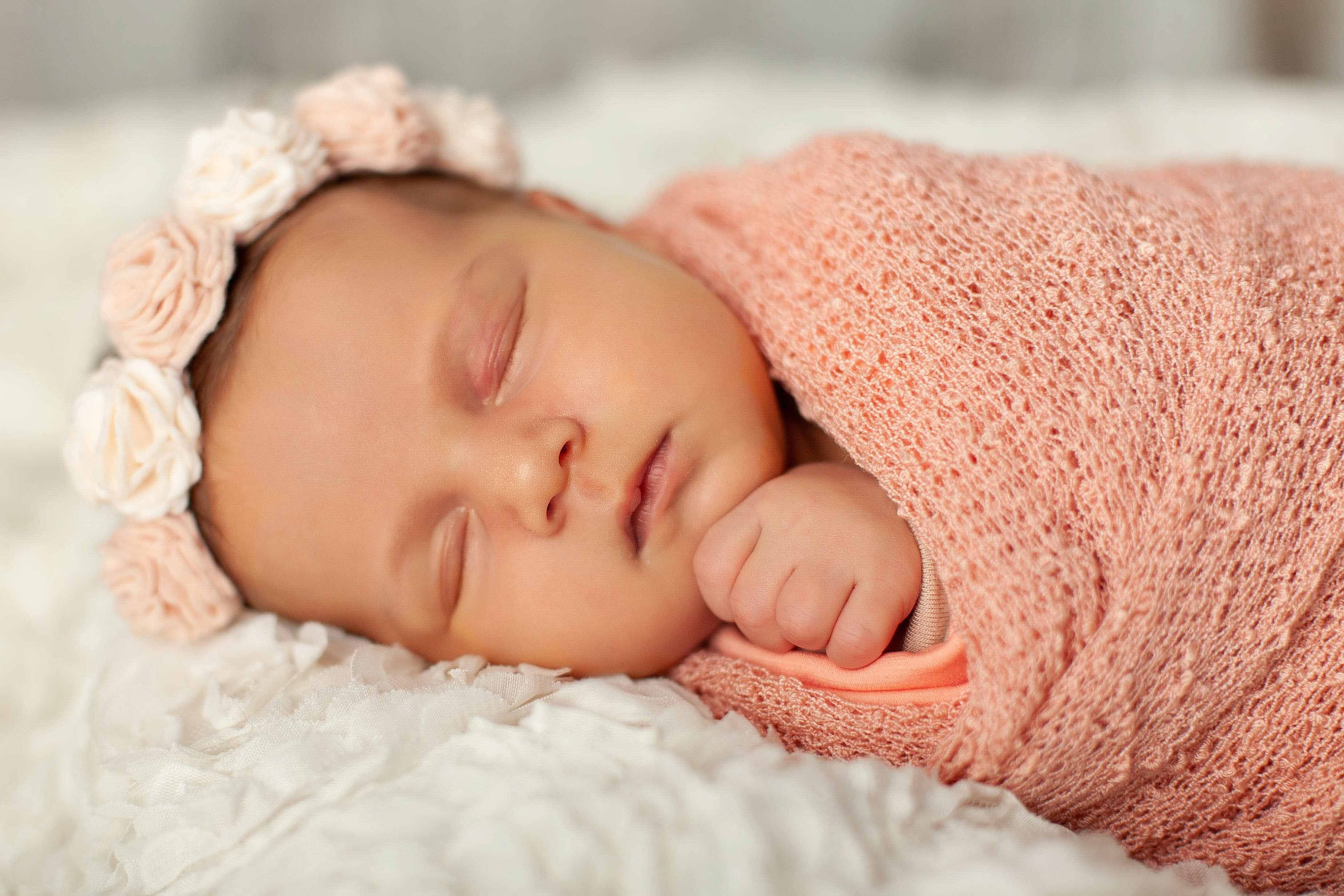 Фотоссесии для малышей, новорожденных Алматы. Фотостудия Алматы. Семейная и детская фотостудия Family studio.Фотограф Алматы