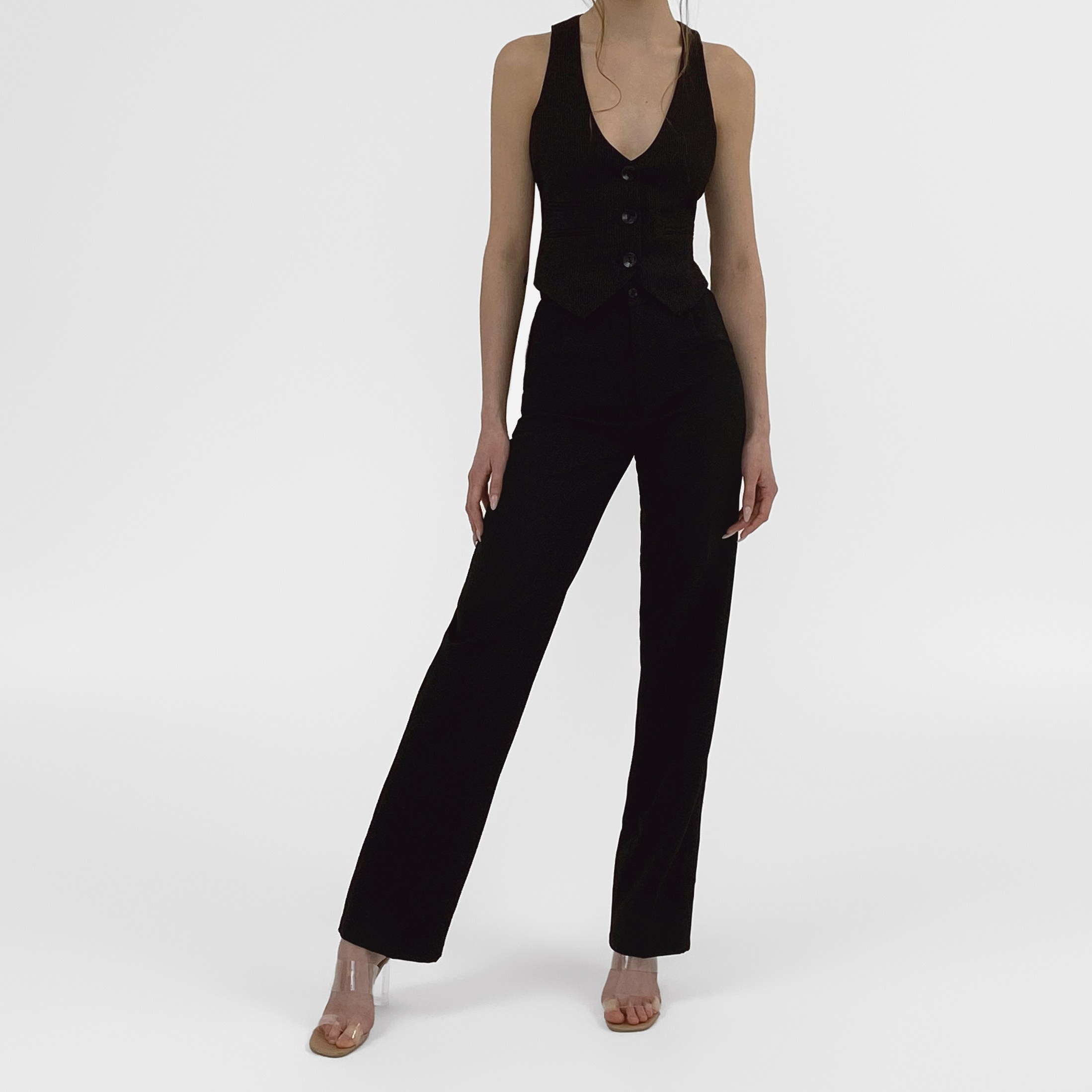 Приталенный жилет в тонкую полоску 500 руб/час Размер S, M | Залоговая стоимость - 1500 руб 