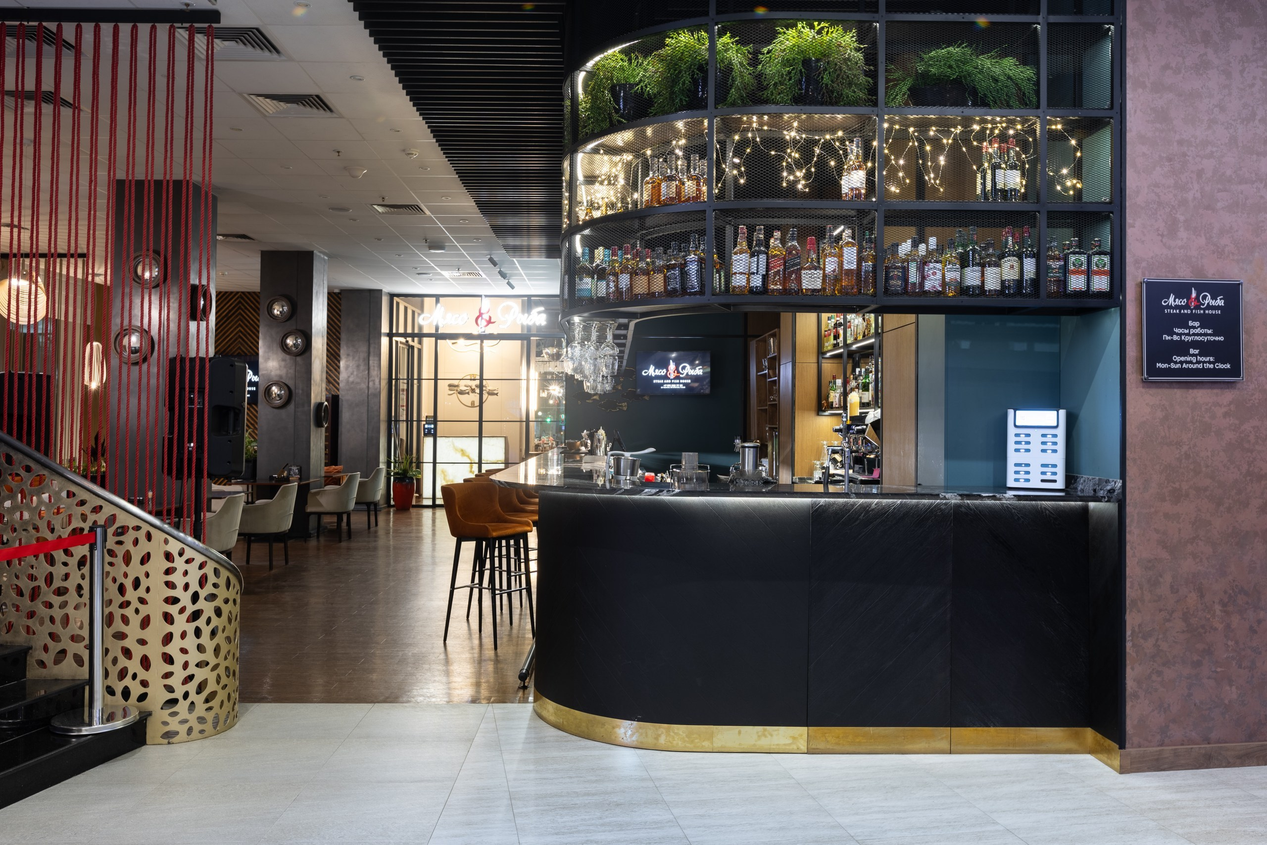 Интерьерная фотосъемка для ресторана Мясо & Рыба. Worldwide Wedding Photography Demskoy Studio