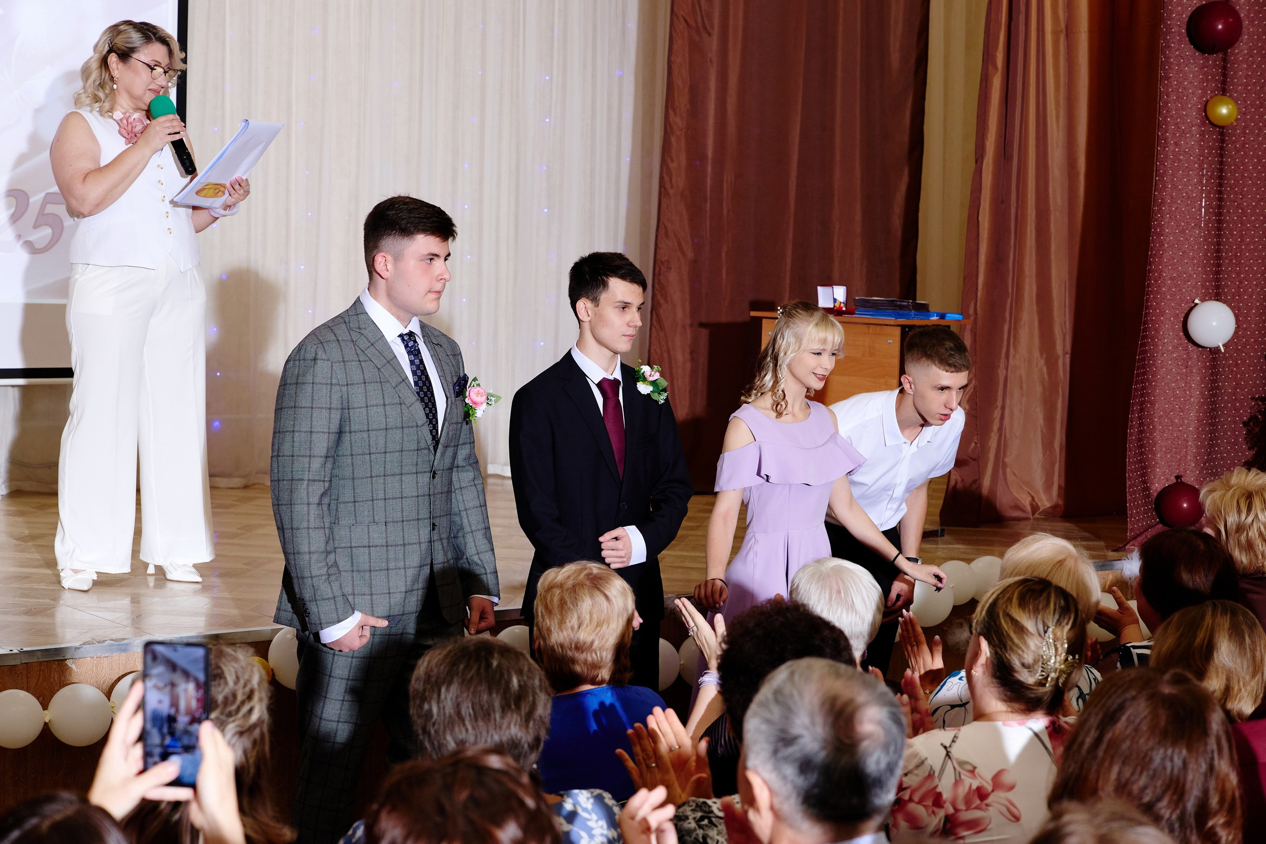 Выпускной 35 Сош. Фотограф Выпускные альбомы Таганрог Сергей Коробченко