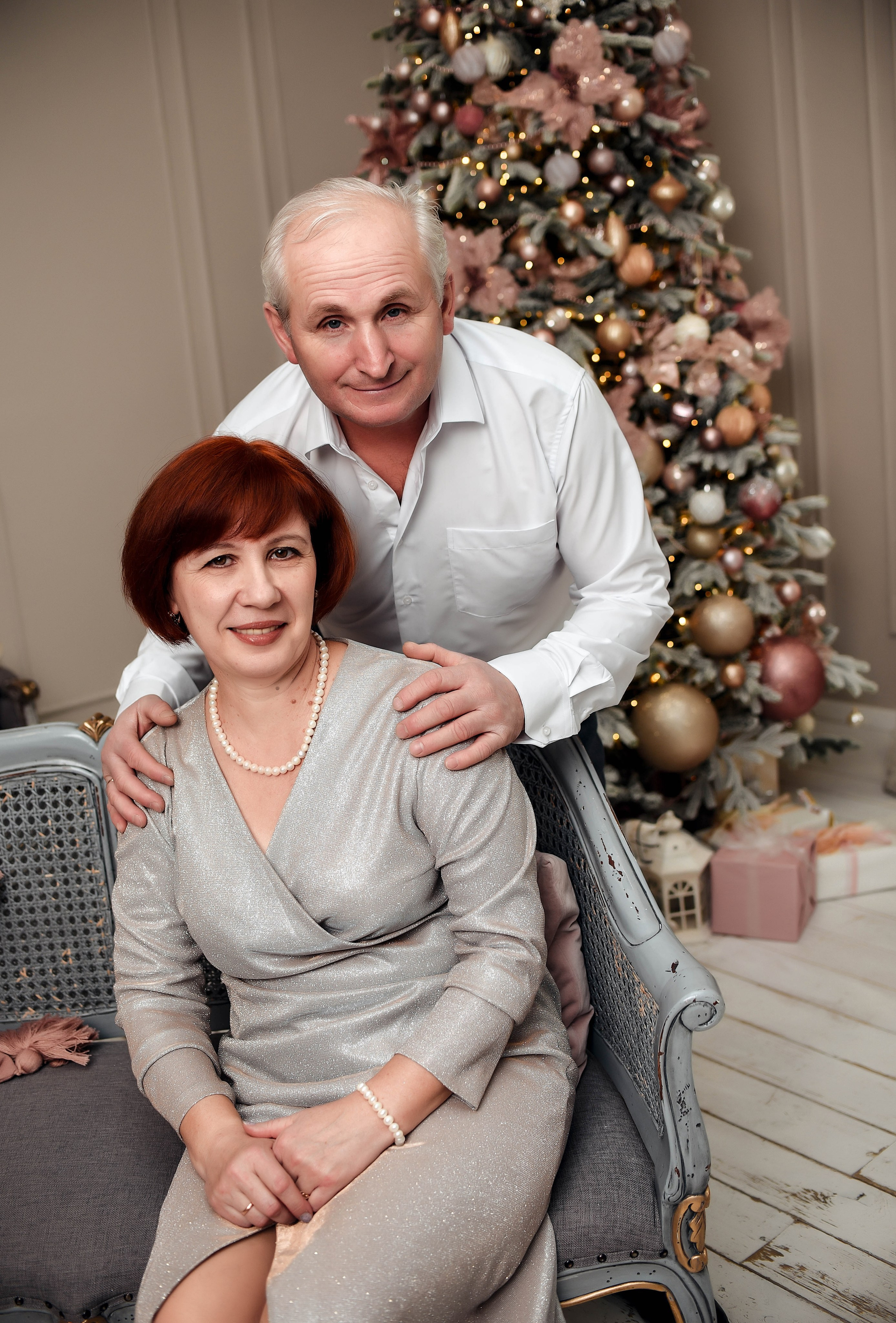 Новогодняя семейная. Свадебный, семейный, детский, контент фотограф в Омске Максим Ильин