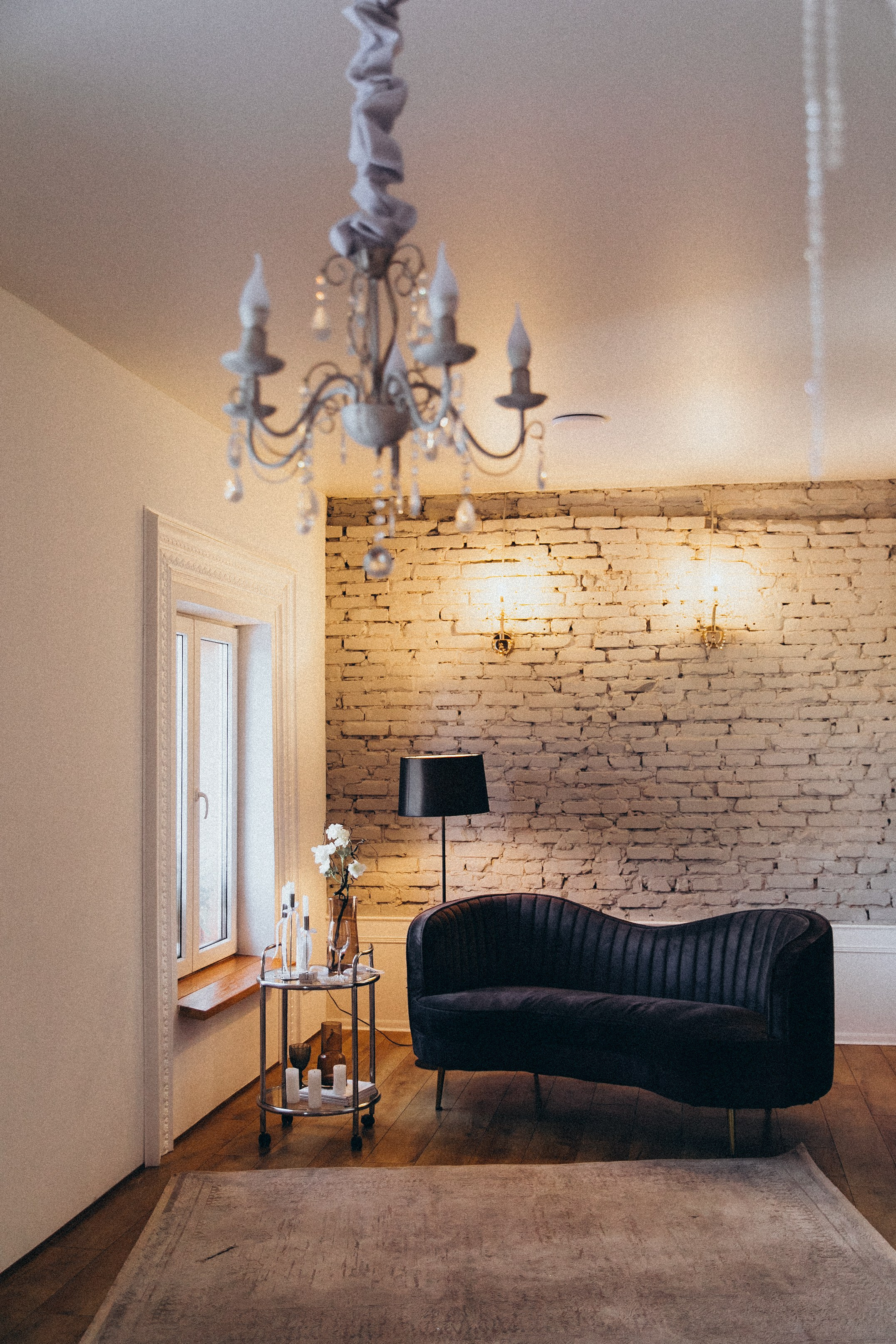 ЗАЛ «Каминная». Фотостудия в Мариуполе «Берлога»