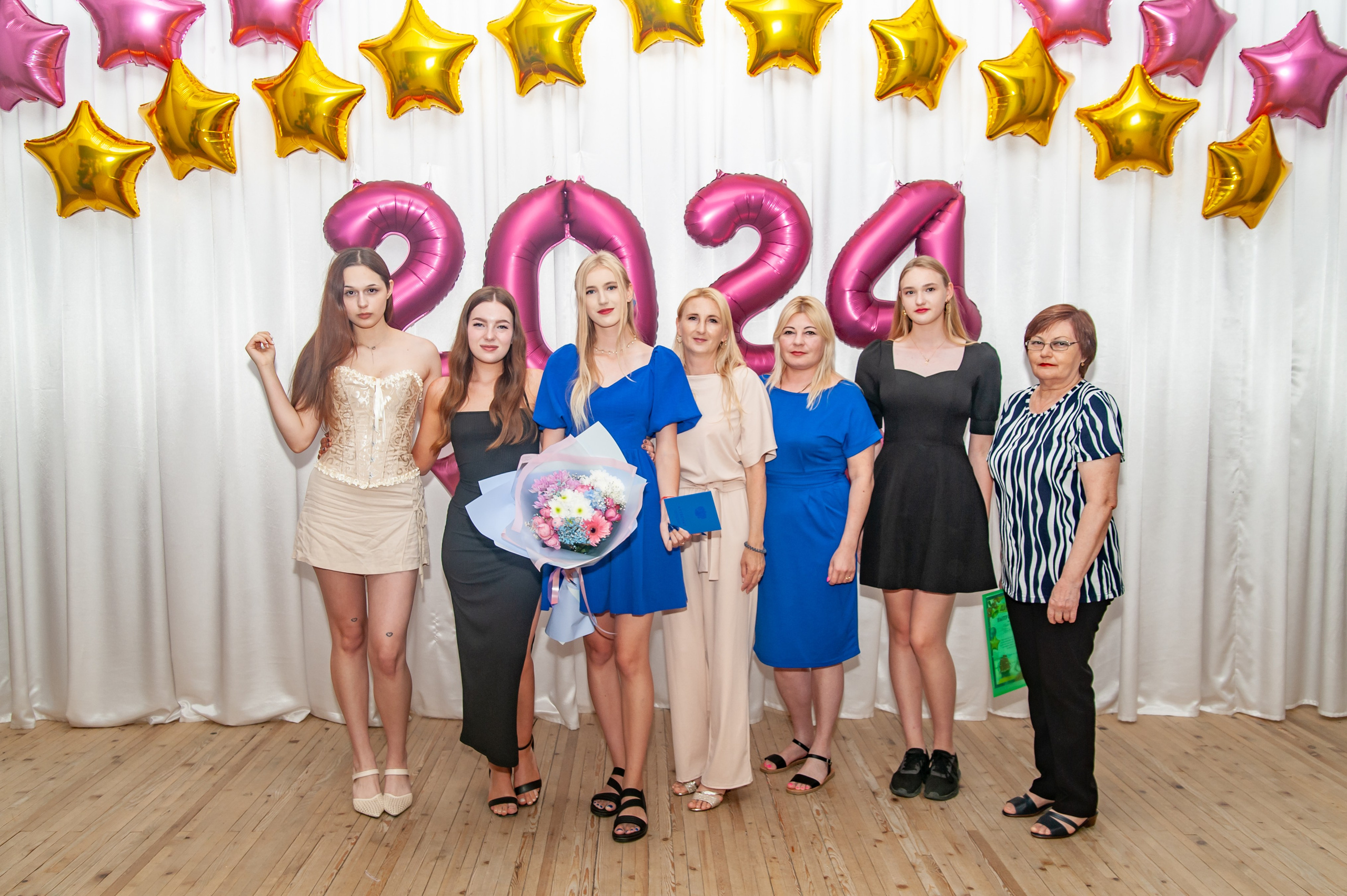 Выпускной МАОУ СОШ № 17 им. Эдуарда Есаяна. Свадебный и семейный фотограф Денис Лукьянов в Краснодаре, Краснодарском крае и Республике Крым