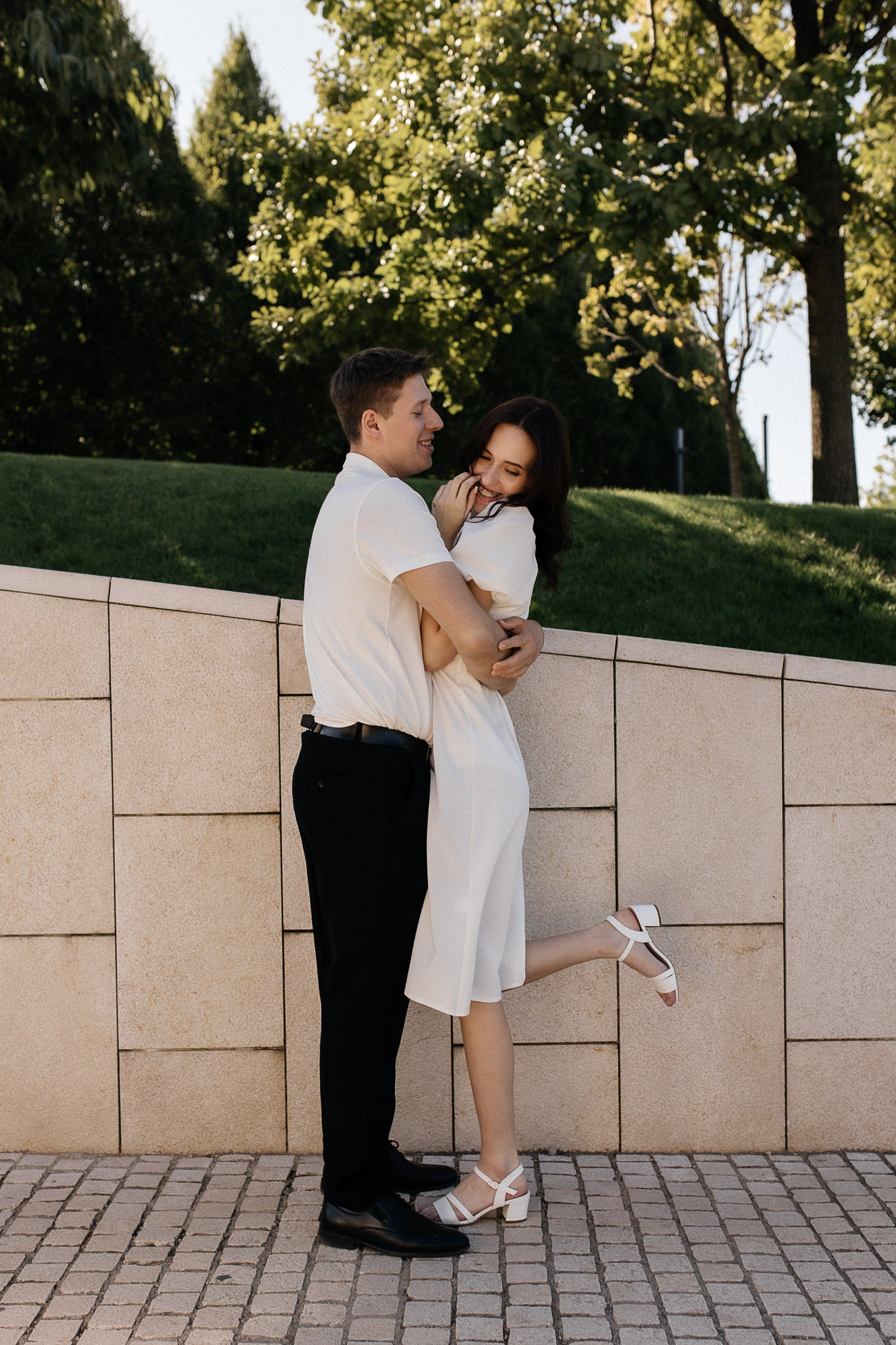 Свадебная фотосессия в парке Галицкого. Свадебный и семейный фотограф Виолетта Сидельникова. Краснодар, Россия, Беларусь, Европа