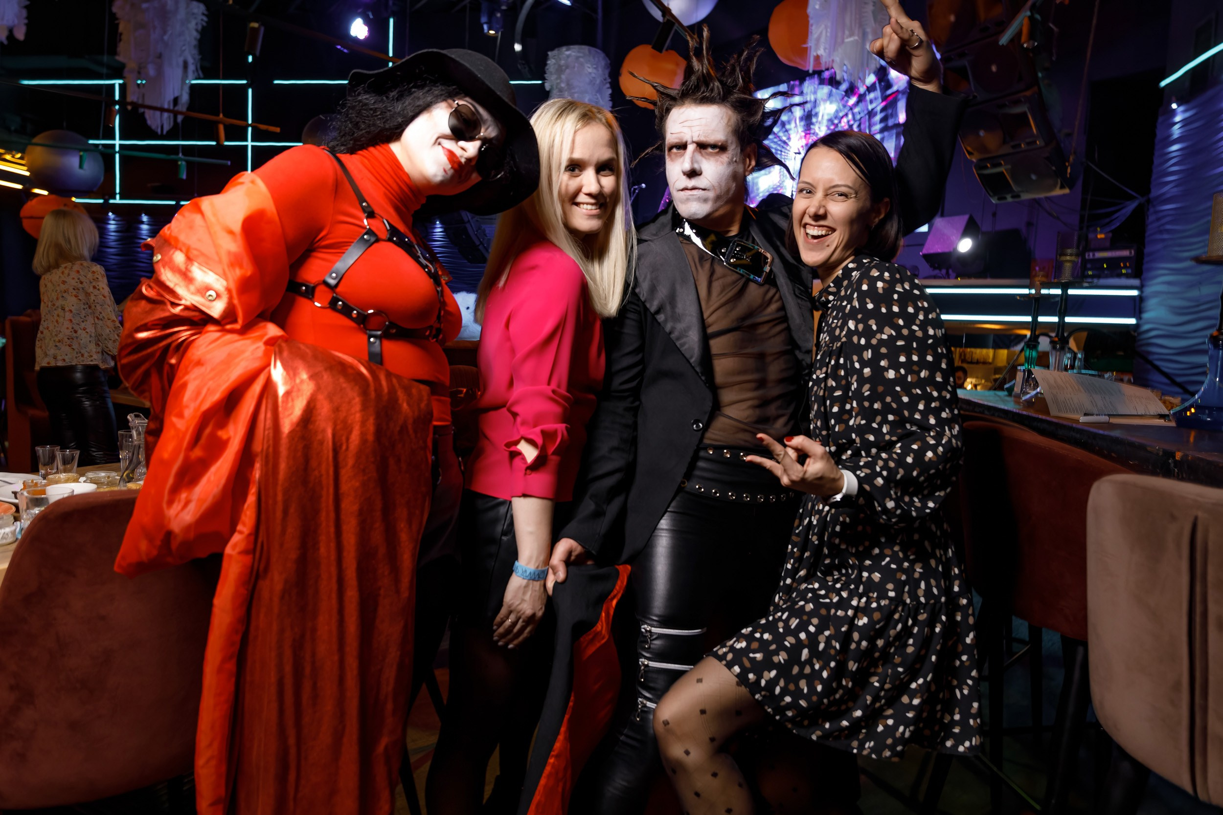 Хэллоуин 2023 в ресторане жизнь удалась. Фотограф в Самаре Максим Тырин