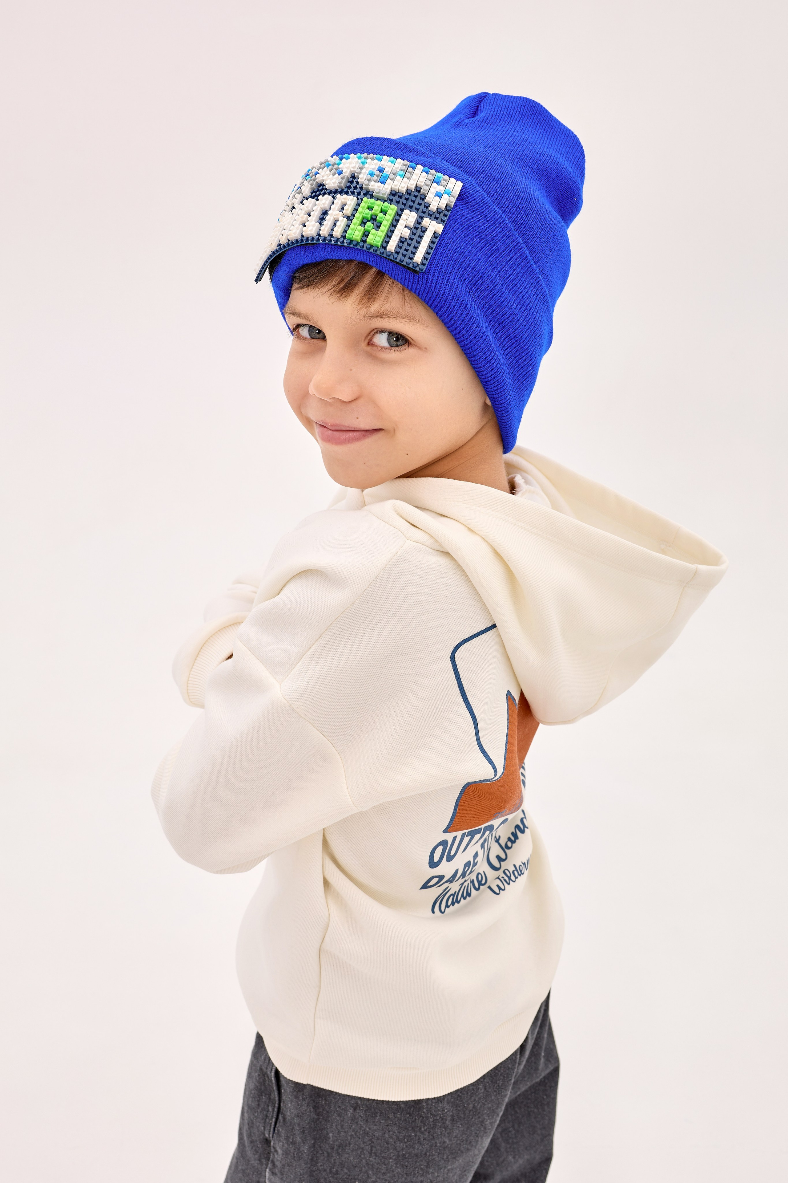 Фотосессия шапок для маркетплейсов. Фотограф Руслан Потапов в Краснодаре