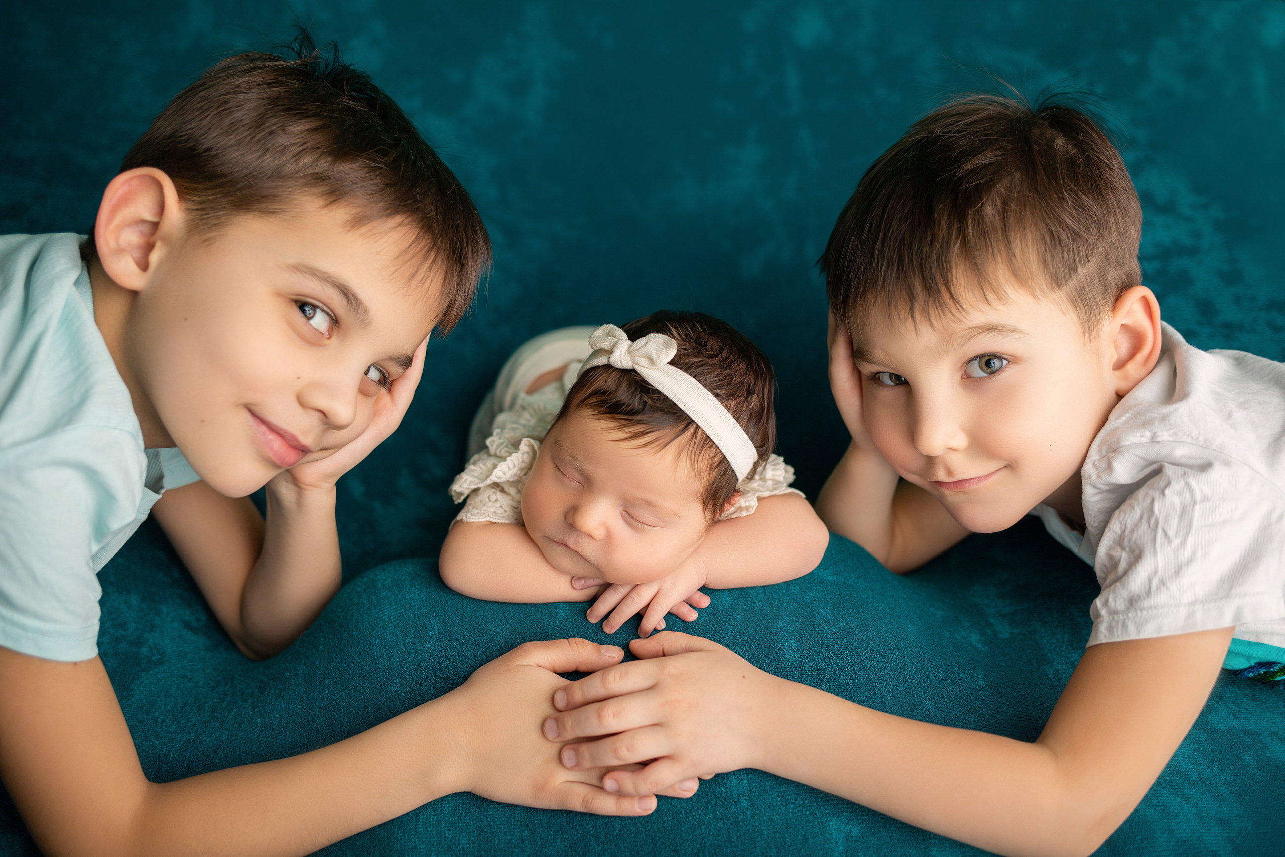 Ньюборн девочки. Фотограф новорожденных, семейный, детский фотограф в Москве и Московской области