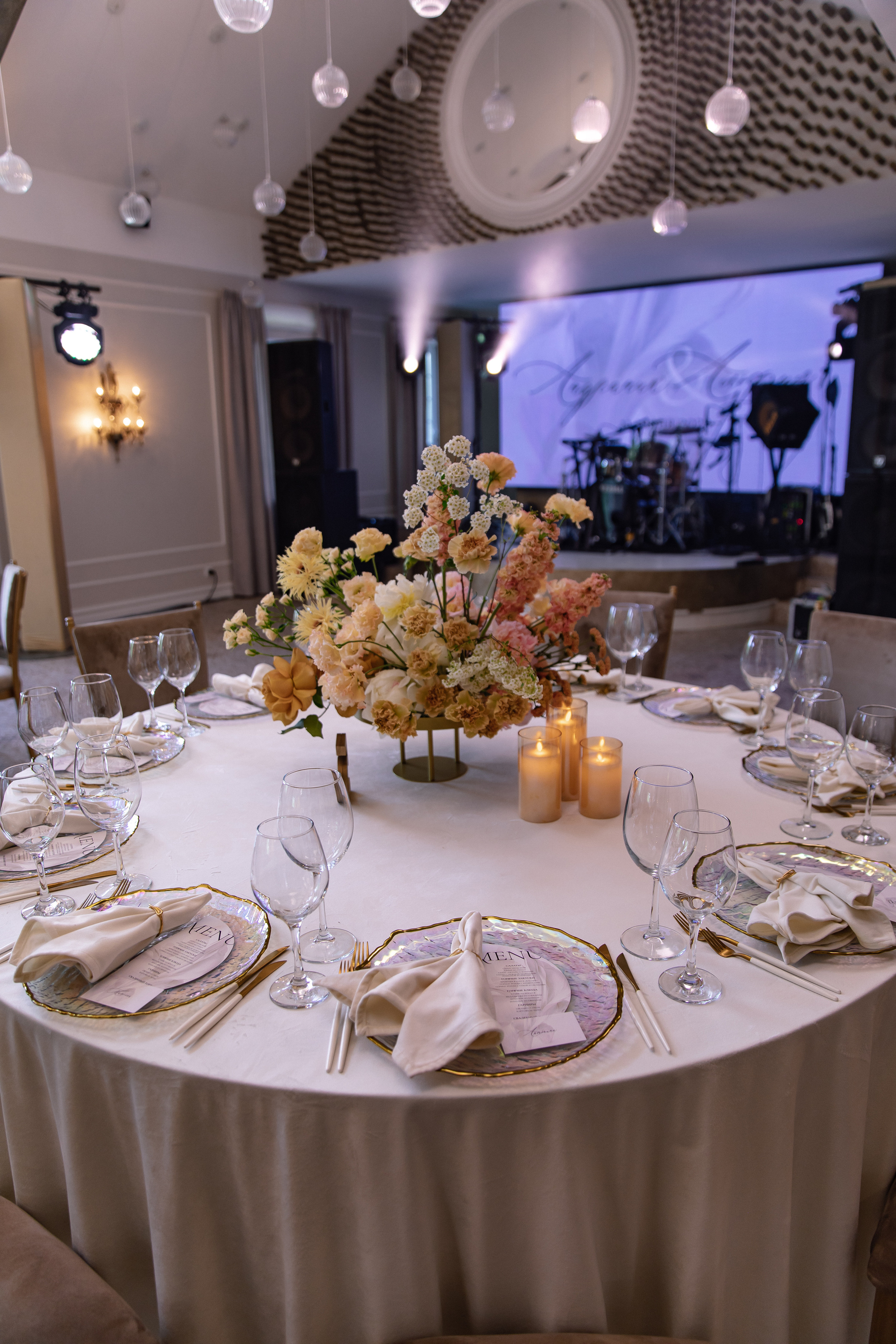 Андраник и Альфия. Свадебный фотограф Москва и Санкт-Петерург Артем Мамонов