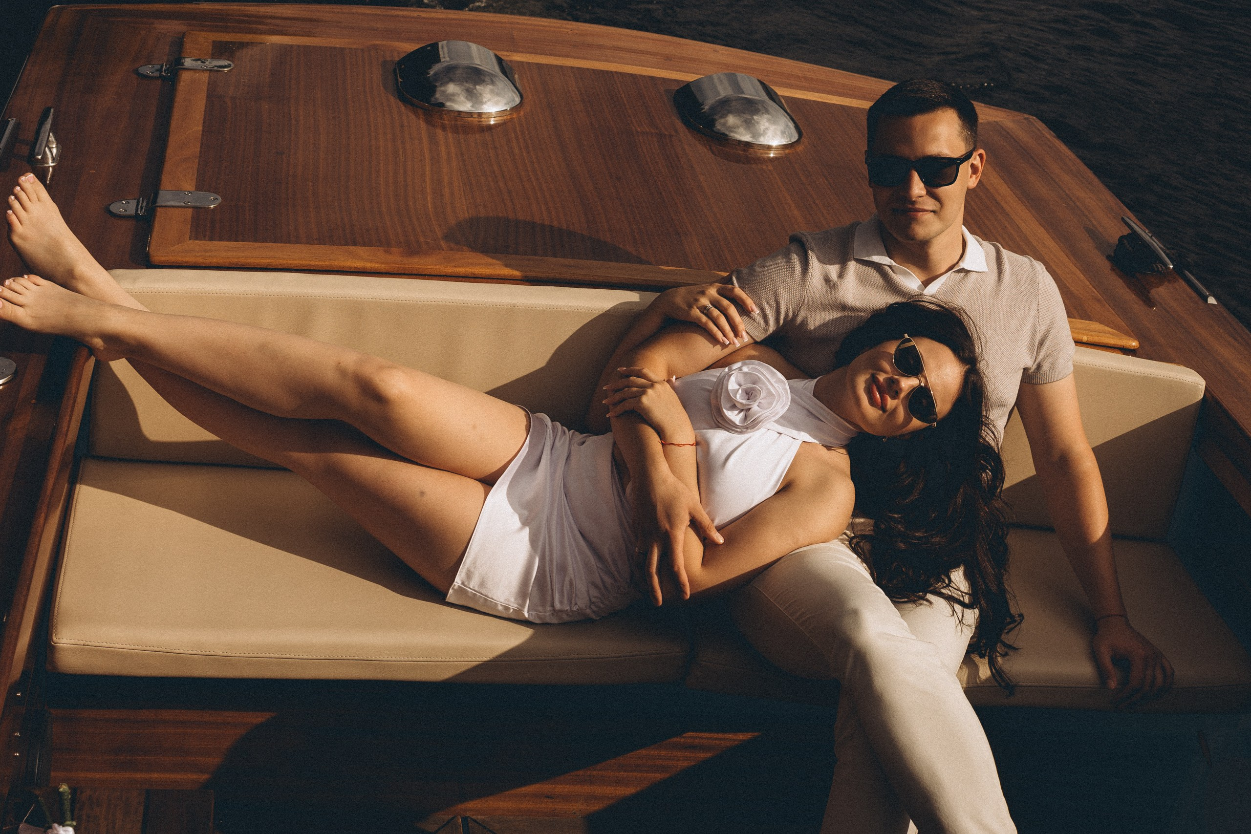 СВАДЕНБНАЯ СЬЕМКА НА КАТЕРЕ ПО КАНАЛАМ САНКТ-ПЕТЕРБУРГА И В АКВАТОРИИ НЕВЫ. Профессиональный фотограф, Санкт-Петербург — Виктория Богомолова