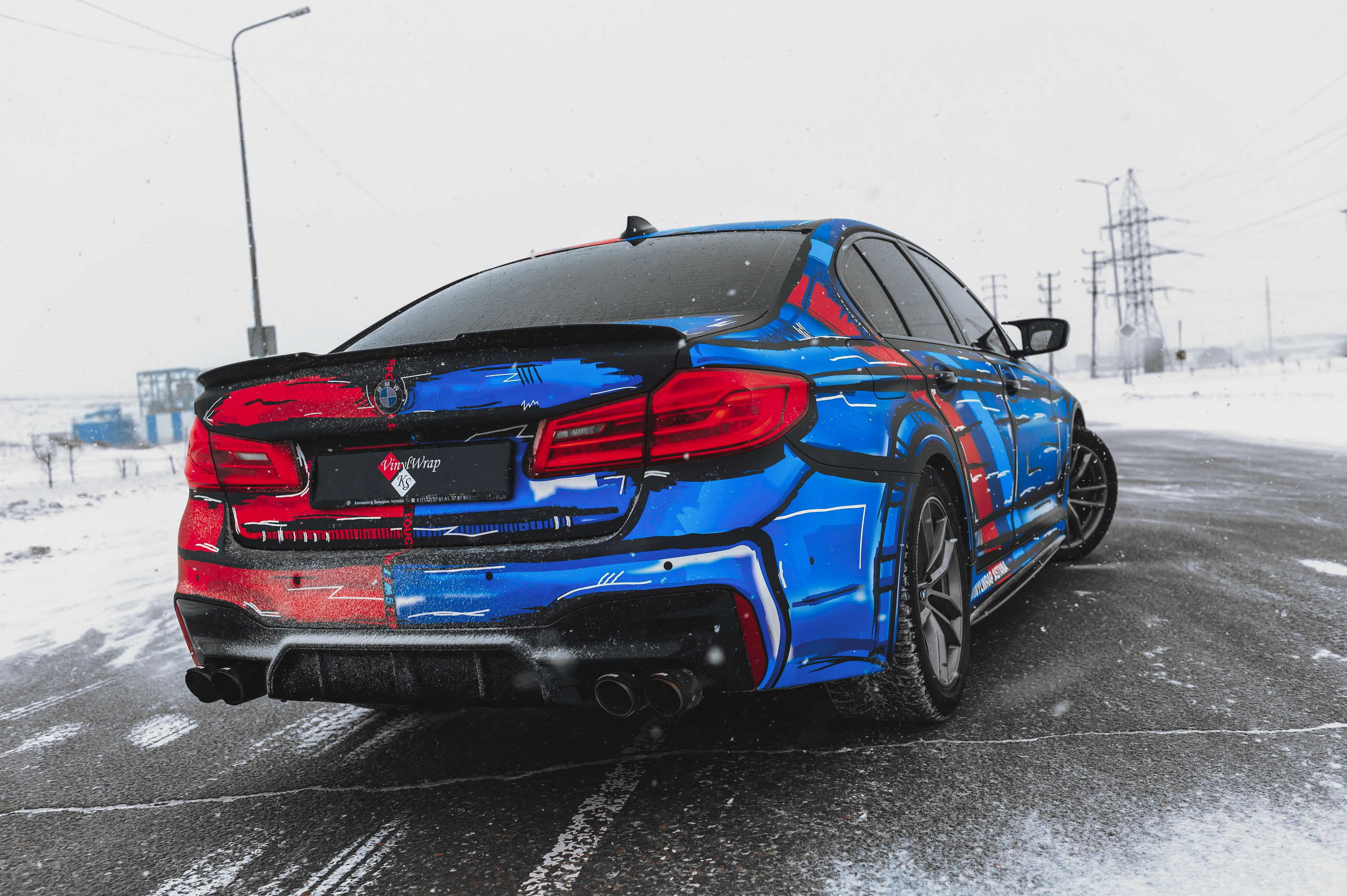 Винилография на BMW 5 G20. Студия дизайна и оклейки авто Barmaley Design