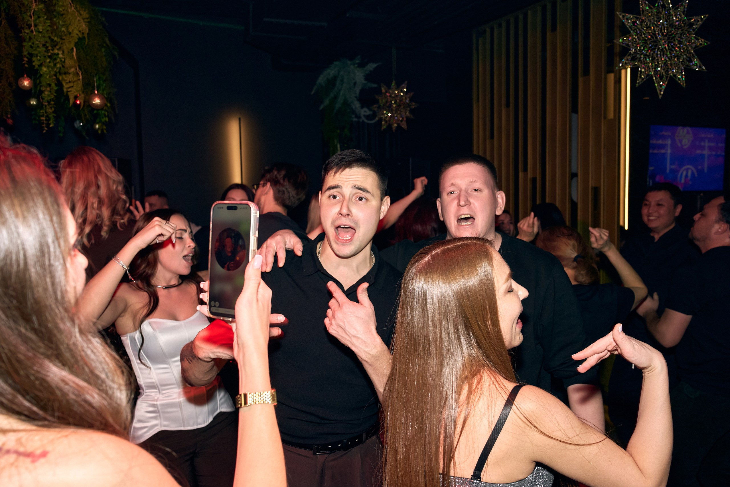 Новогодняя ночь в Мята Platinum. Контент-фотограф в Москве Тима Забабурин