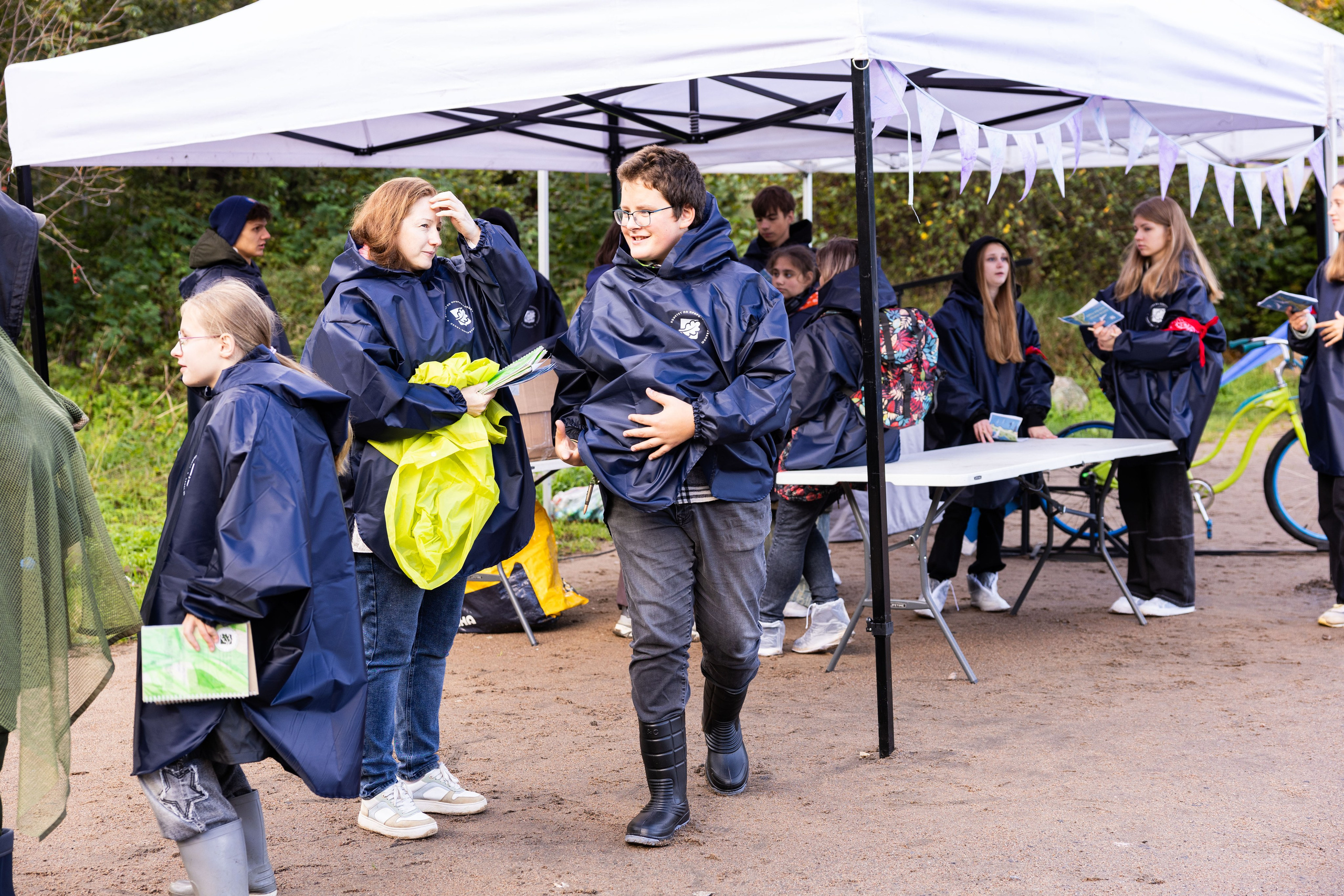 Зеленый пластик. Западный Котлин. Фотограф/видеограф в Санкт-Петербурге Динара Гольдина