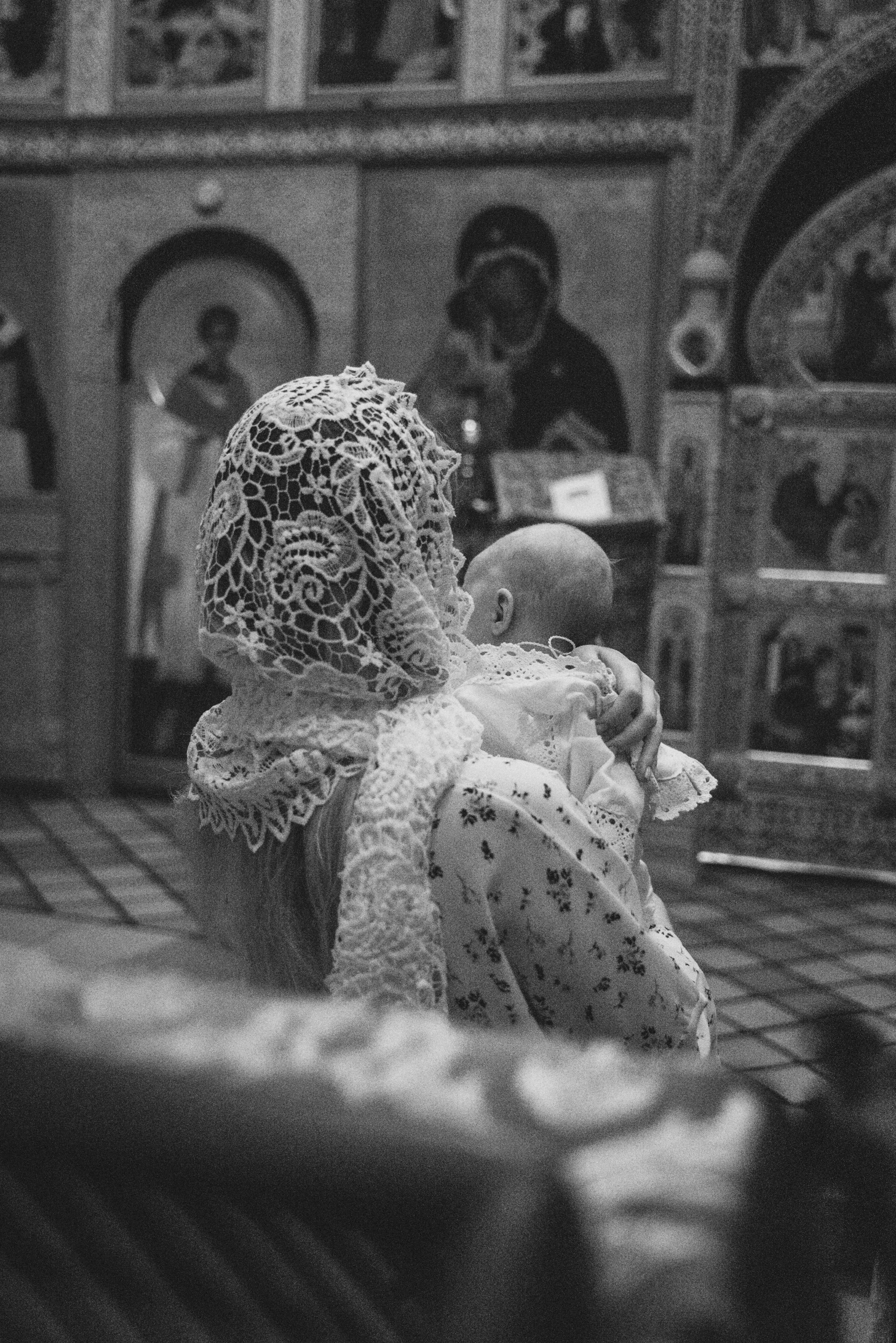 Крещение маленькой Александры (частичная конфиденциальность). Семейный фотограф в Минске Дарья Дреко