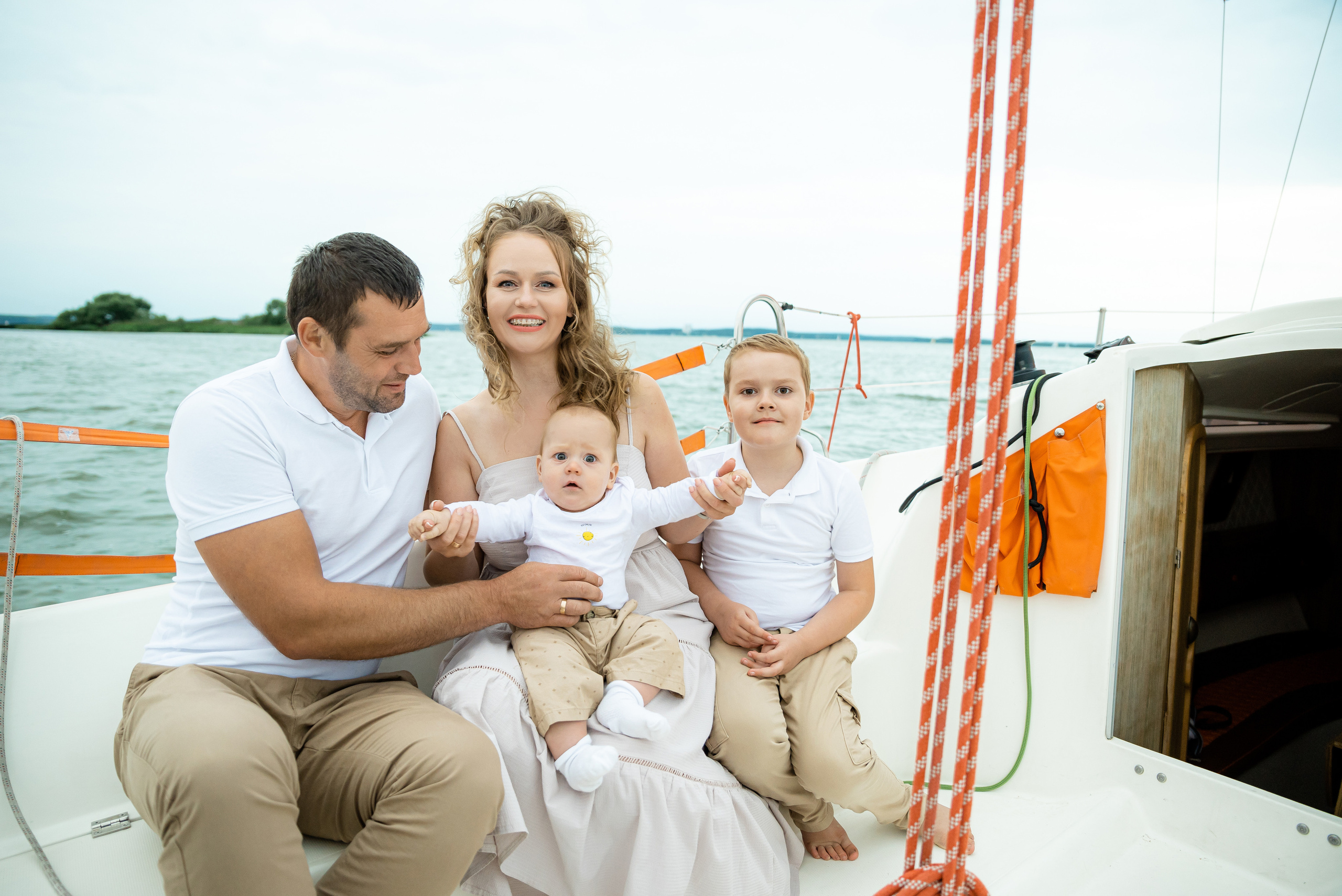 Прогулка на яхте. Свадебный и портретный фотограф в Минске Наташа Каракулова