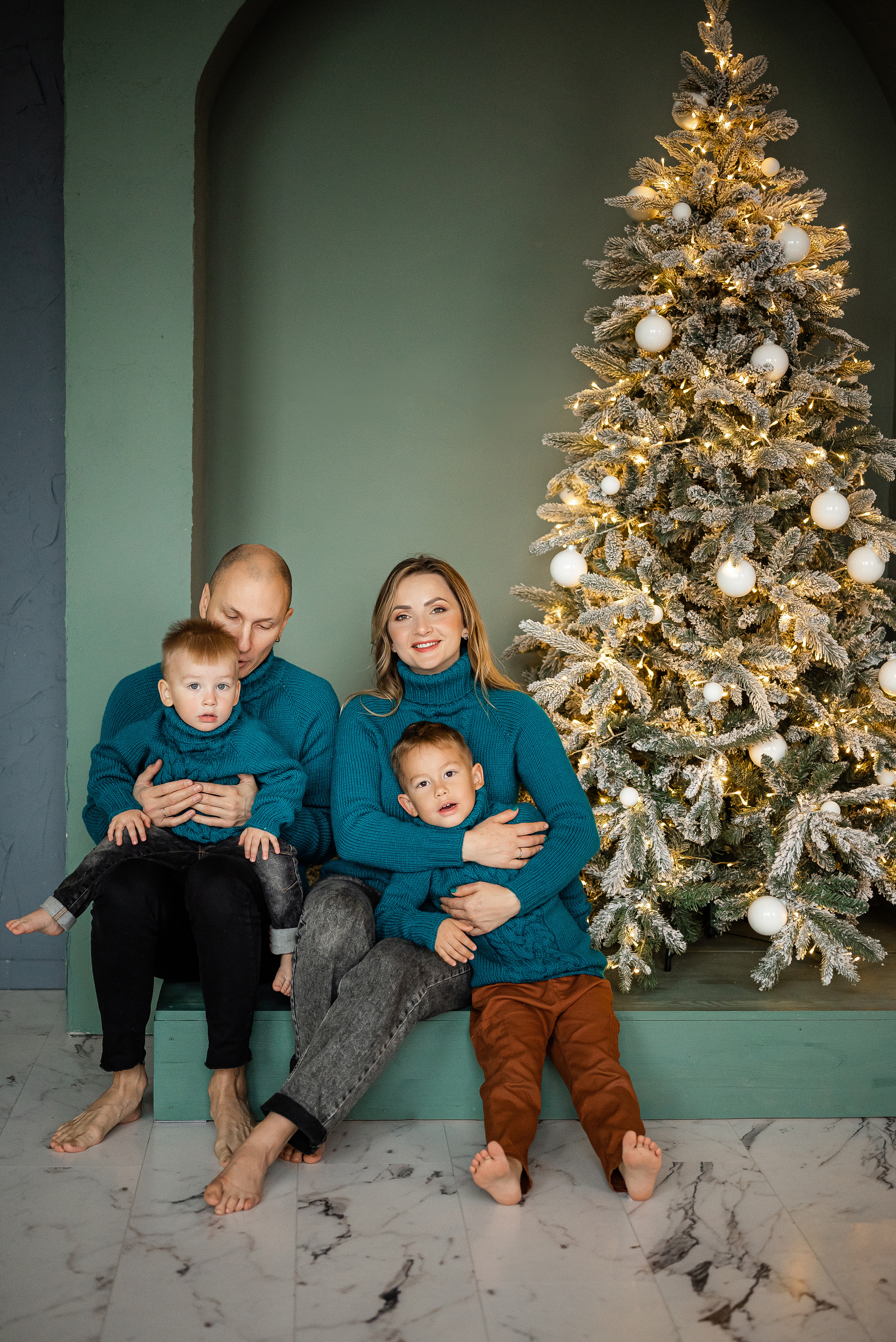 Новогодняя сьемка семьи блогера Ешки. Свадебный и портретный фотограф в Минске Наташа Каракулова