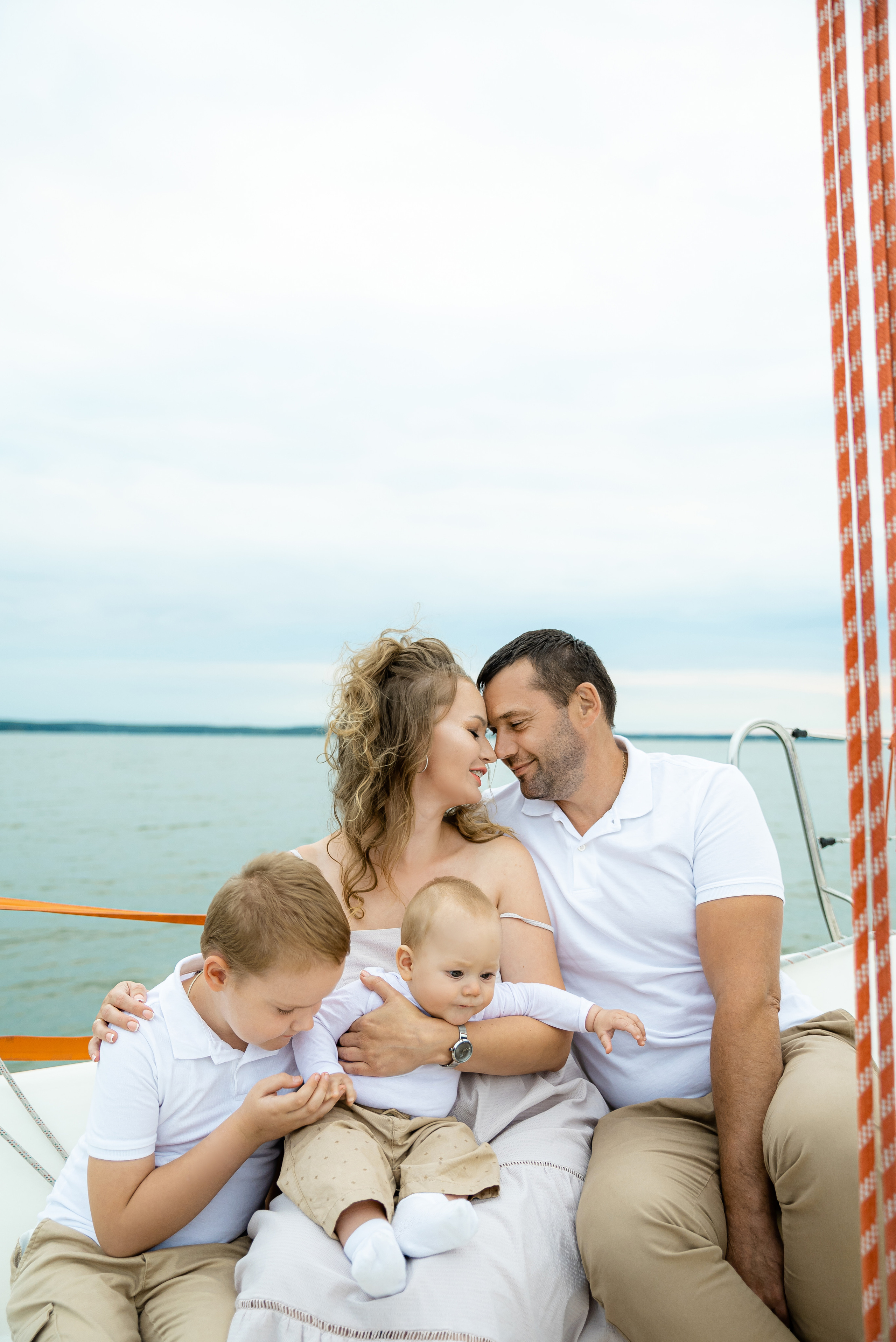 Прогулка на яхте. Свадебный и портретный фотограф в Минске Наташа Каракулова