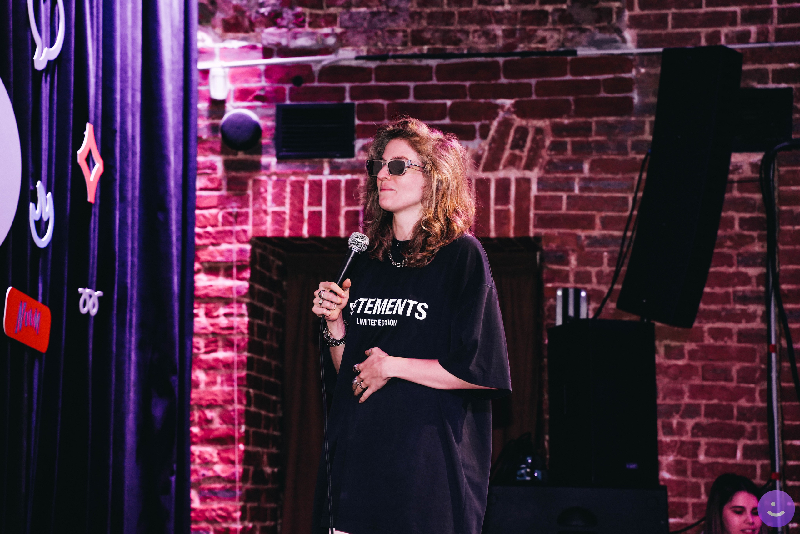 Комедийный жанр