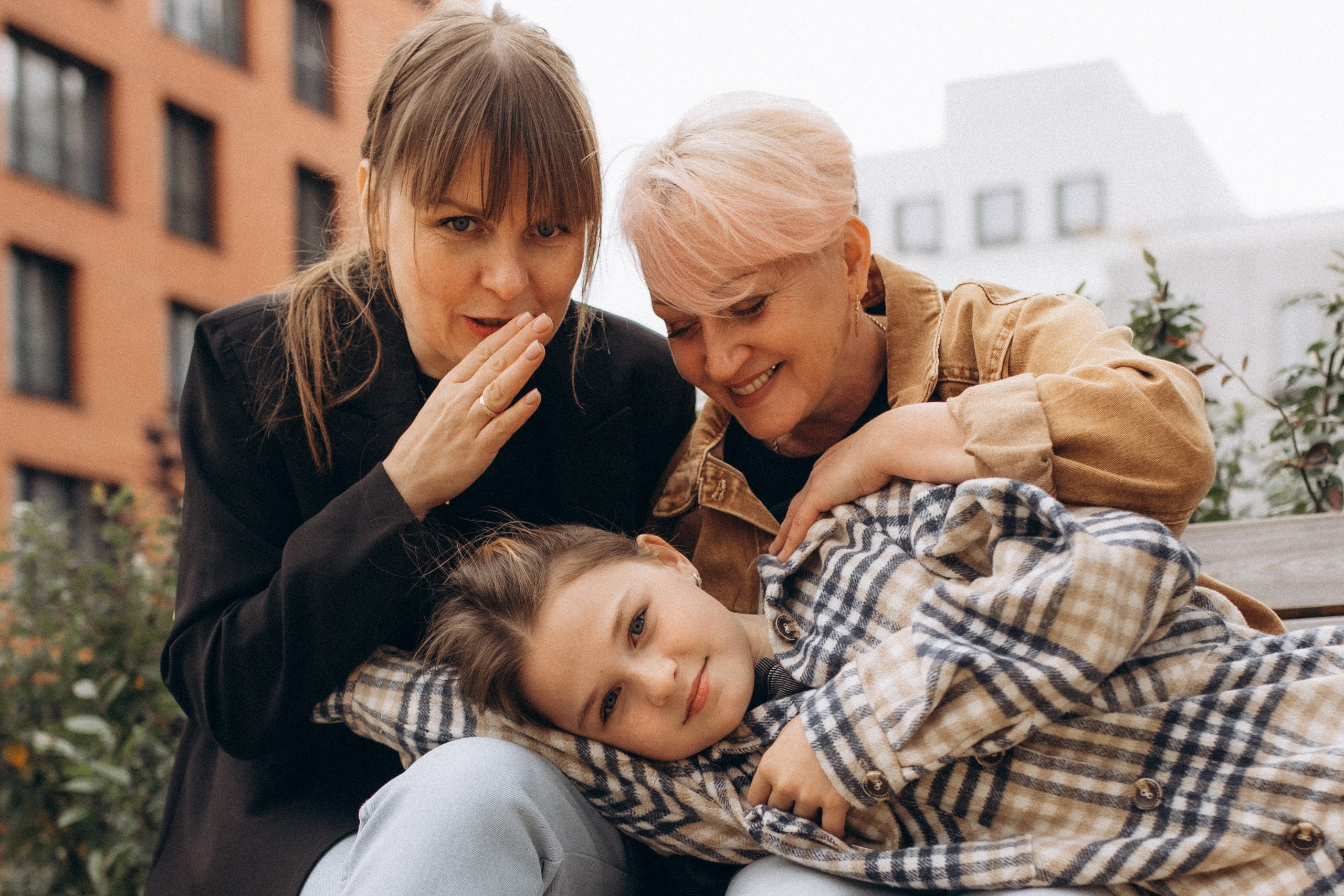 Прогулка по городу, осень. Семейный фотограф lifestyle в Новосибирске Елена Шпилевая