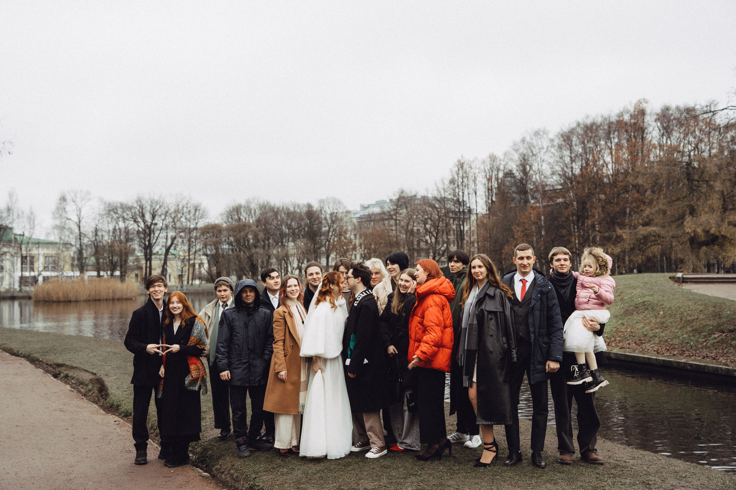 СВАДЕБНАЯ СЬЕМКА ВО ВТОРОМ ДВОРЦЕ С ГОСТЯМИ И ПРОГУЛКА В ТАВРИЧЕСКОМ САДУ. Профессиональный фотограф, Санкт-Петербург — Виктория Богомолова