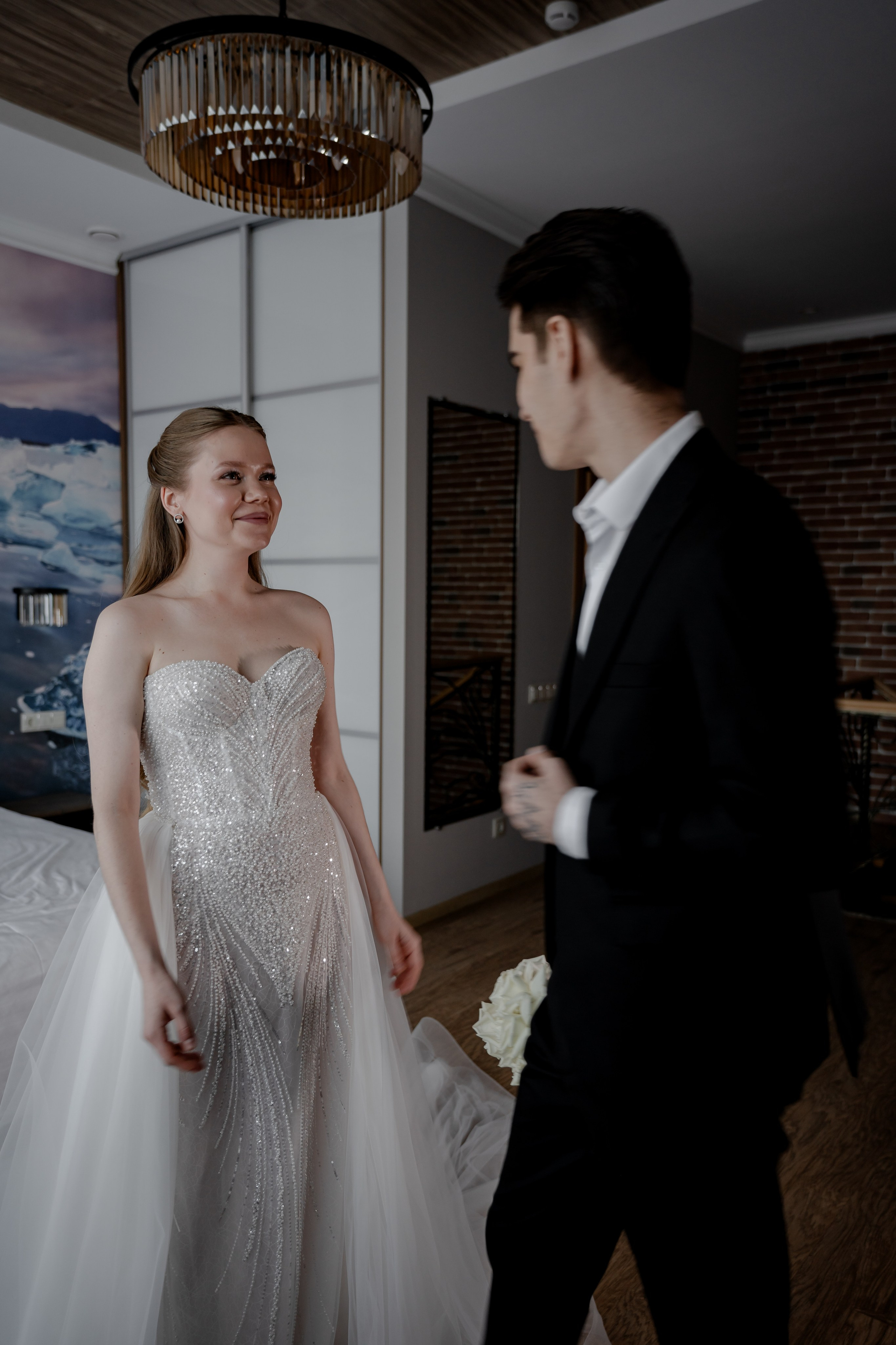 СВАДЕБНАЯ СЬЕМКА СБОРОВ В ОТЕЛЕ И ВЫЕЗД НА ЦЕРЕМОНИЮ (СНЯТО В СИБИРЕ В НИЖНЕВАРТОВСКЕ)М. Профессиональный фотограф, Санкт-Петербург — Виктория Богомолова