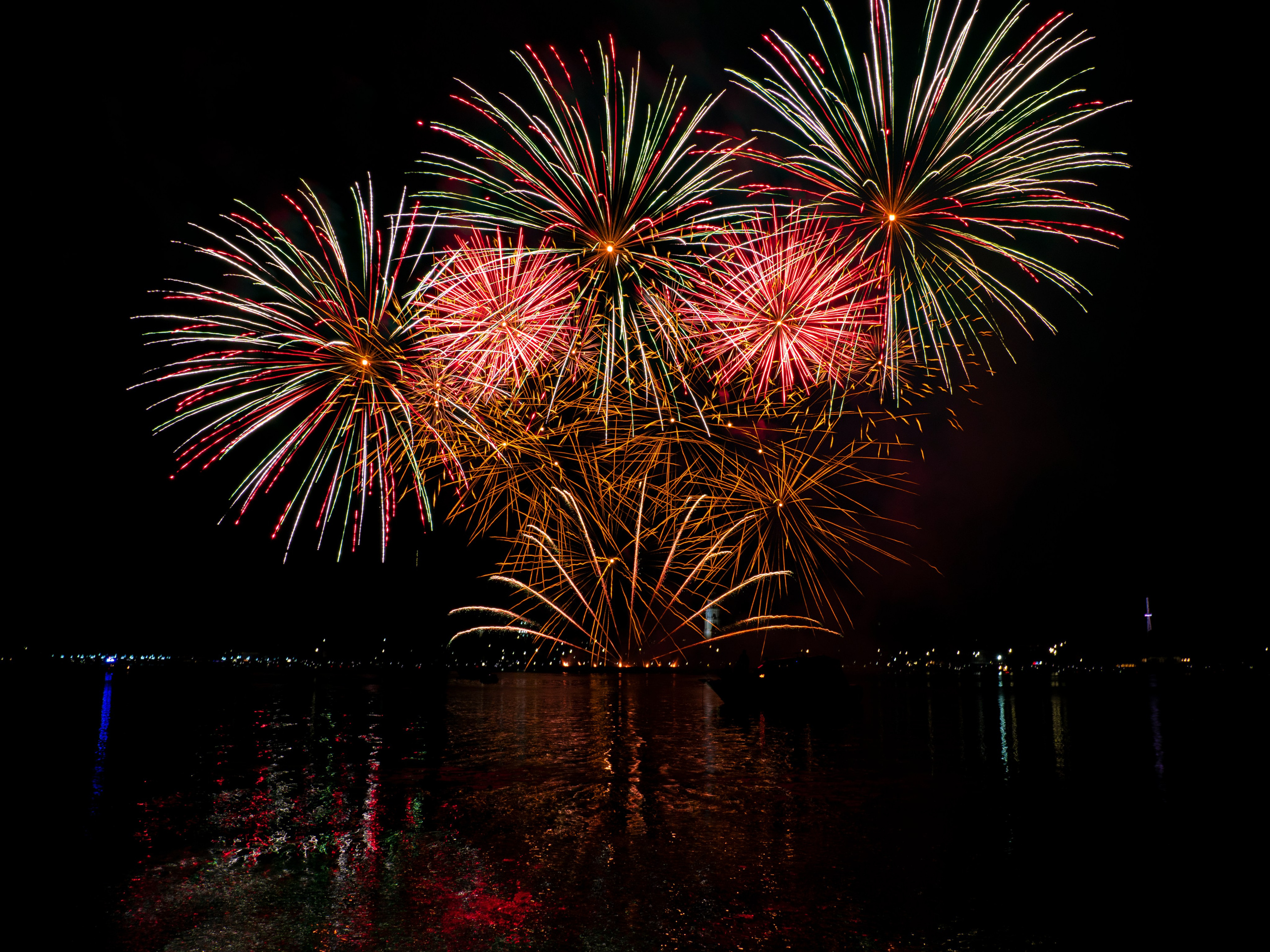 Фестиваль фейерверков «Серебряная ладья». Главная