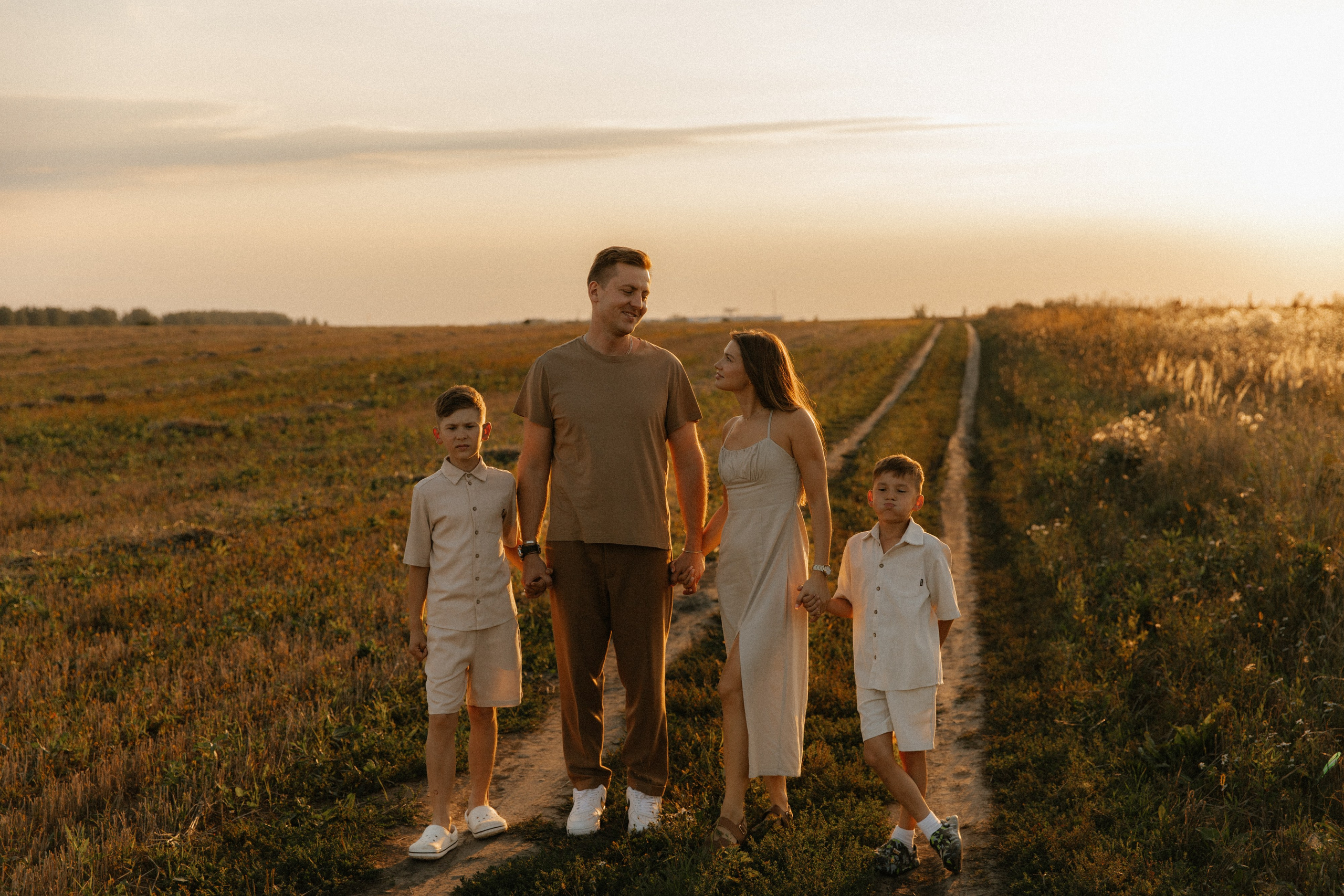 Летний вечер одной семьи. Фотограф Ульяна Дивина в Нижнем Новгороде и Нижегородской области