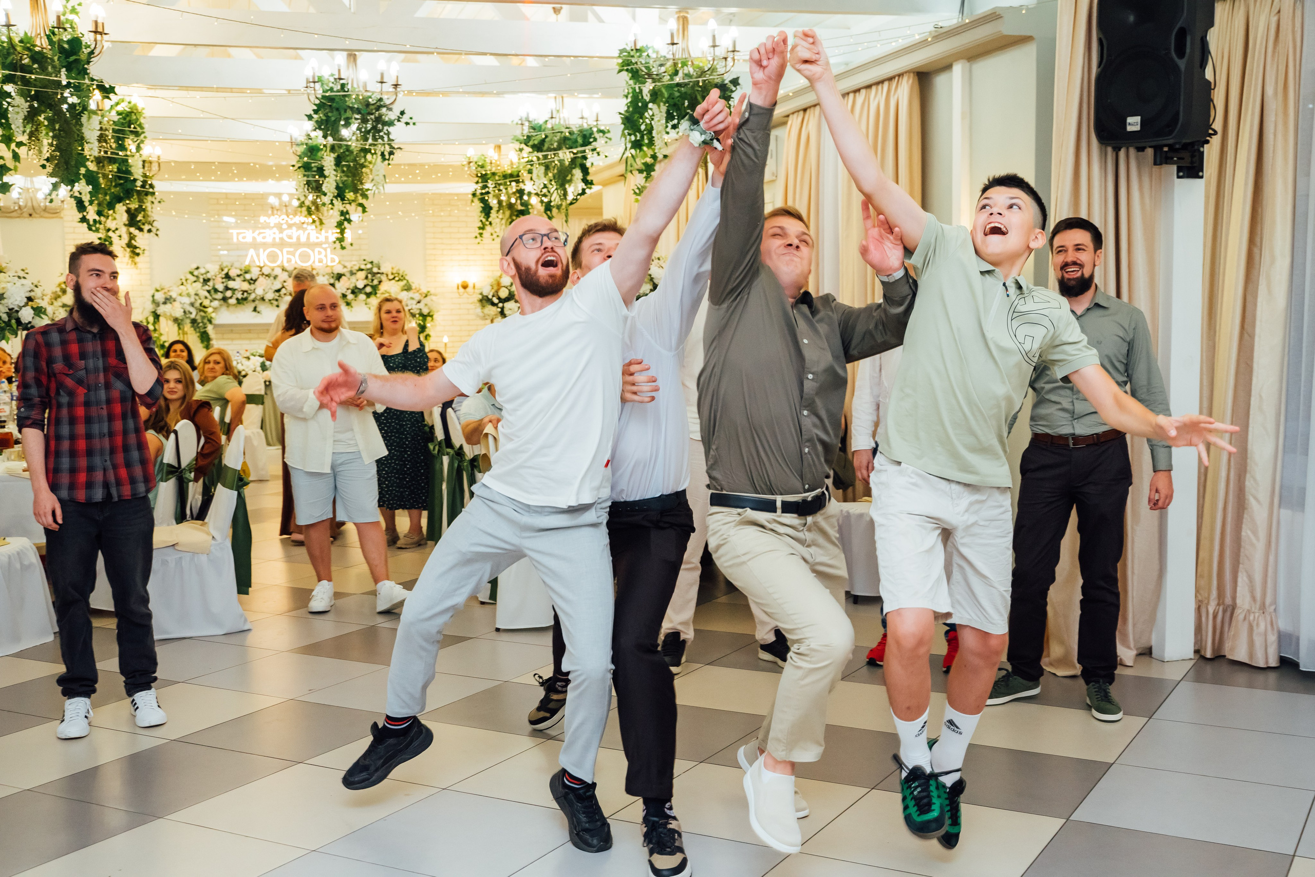 Дмитрий и Елизавета — свадебный день 25.07.2025. Свадебный фотограф в Коломне, Воскресенске, Егорьевске Владимир Петров