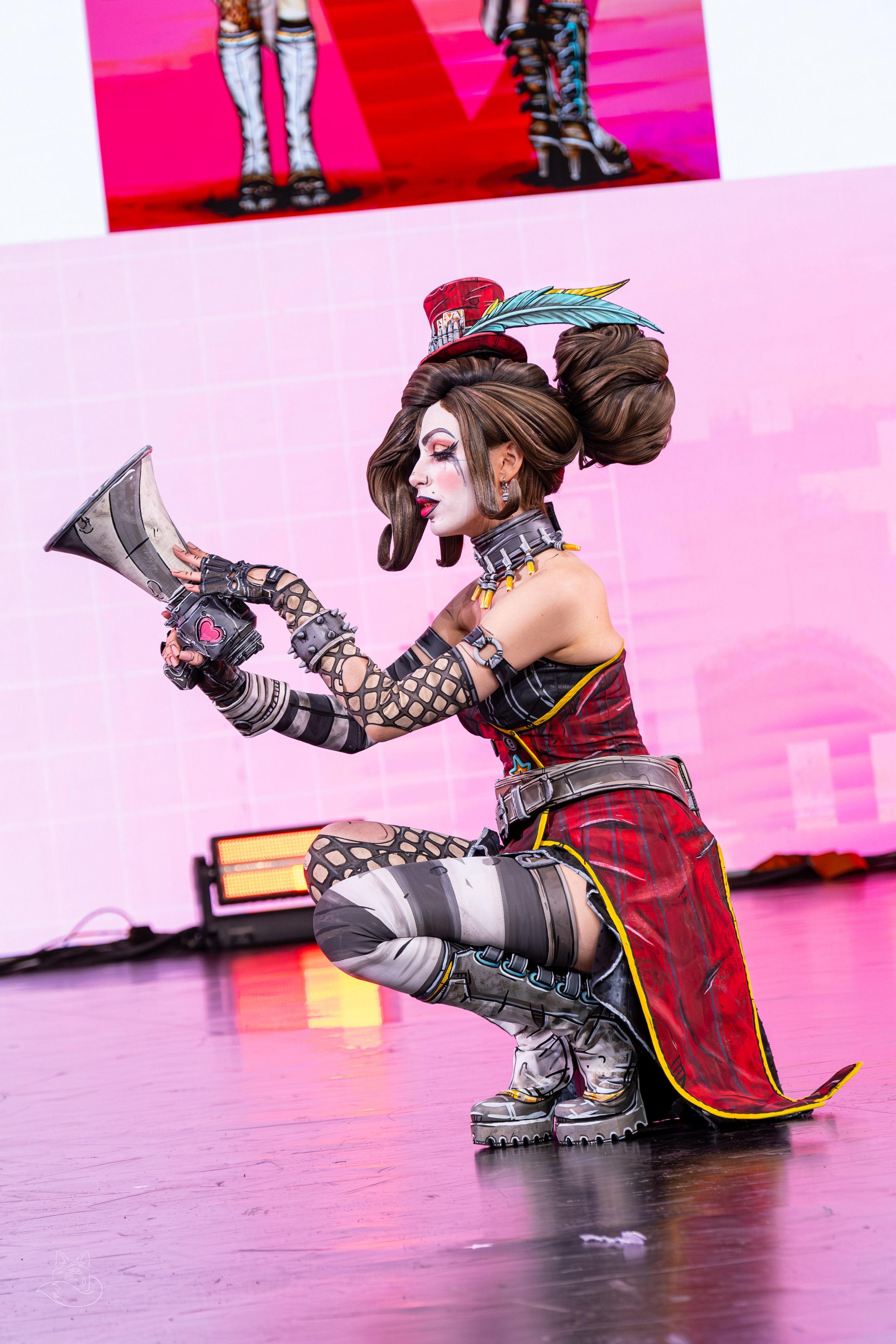 Сцена РЭД ЭКСПО 2024. Косплей фотограф