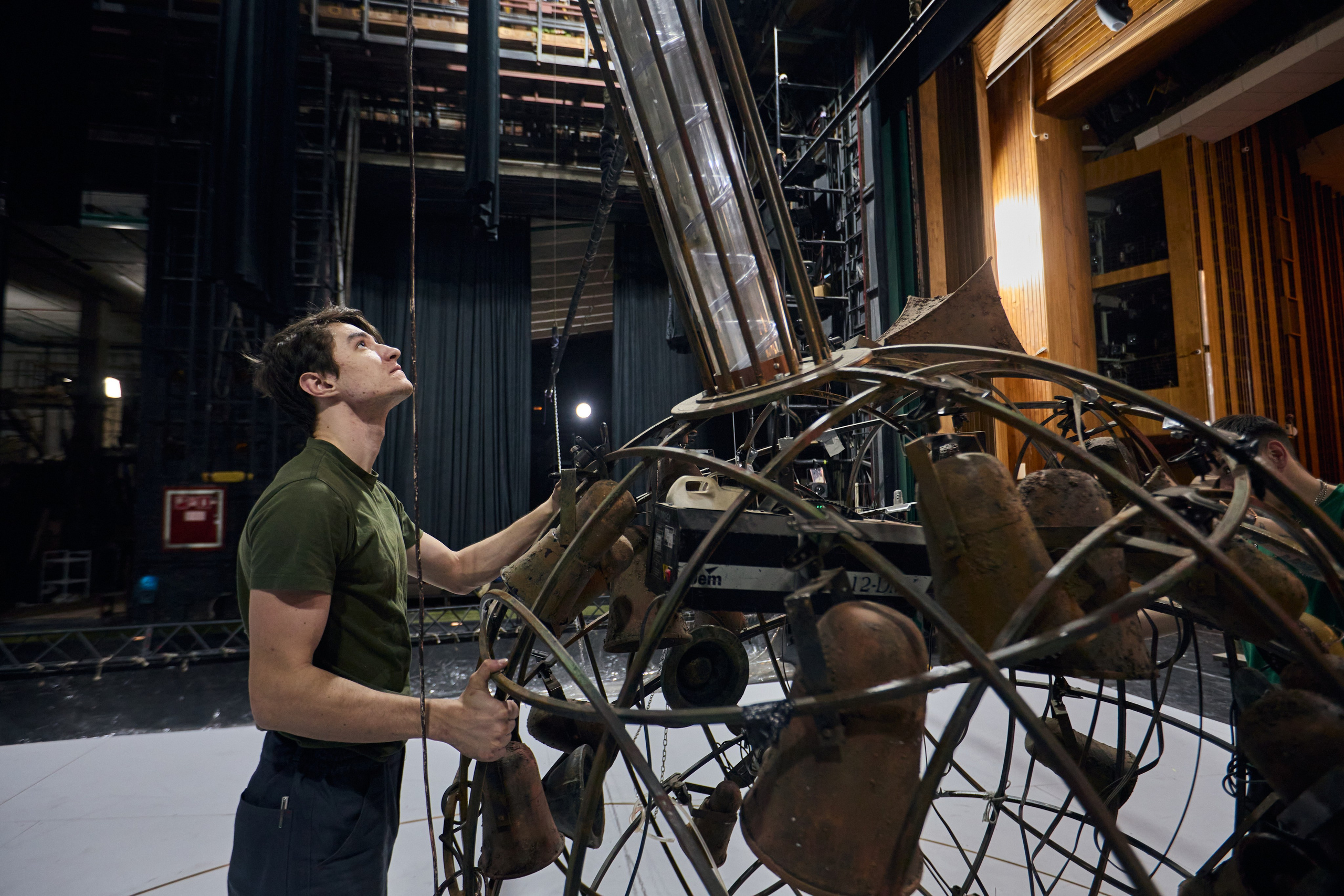 Монтаж спектакля Двойник. Фотограф Юлия Маринина