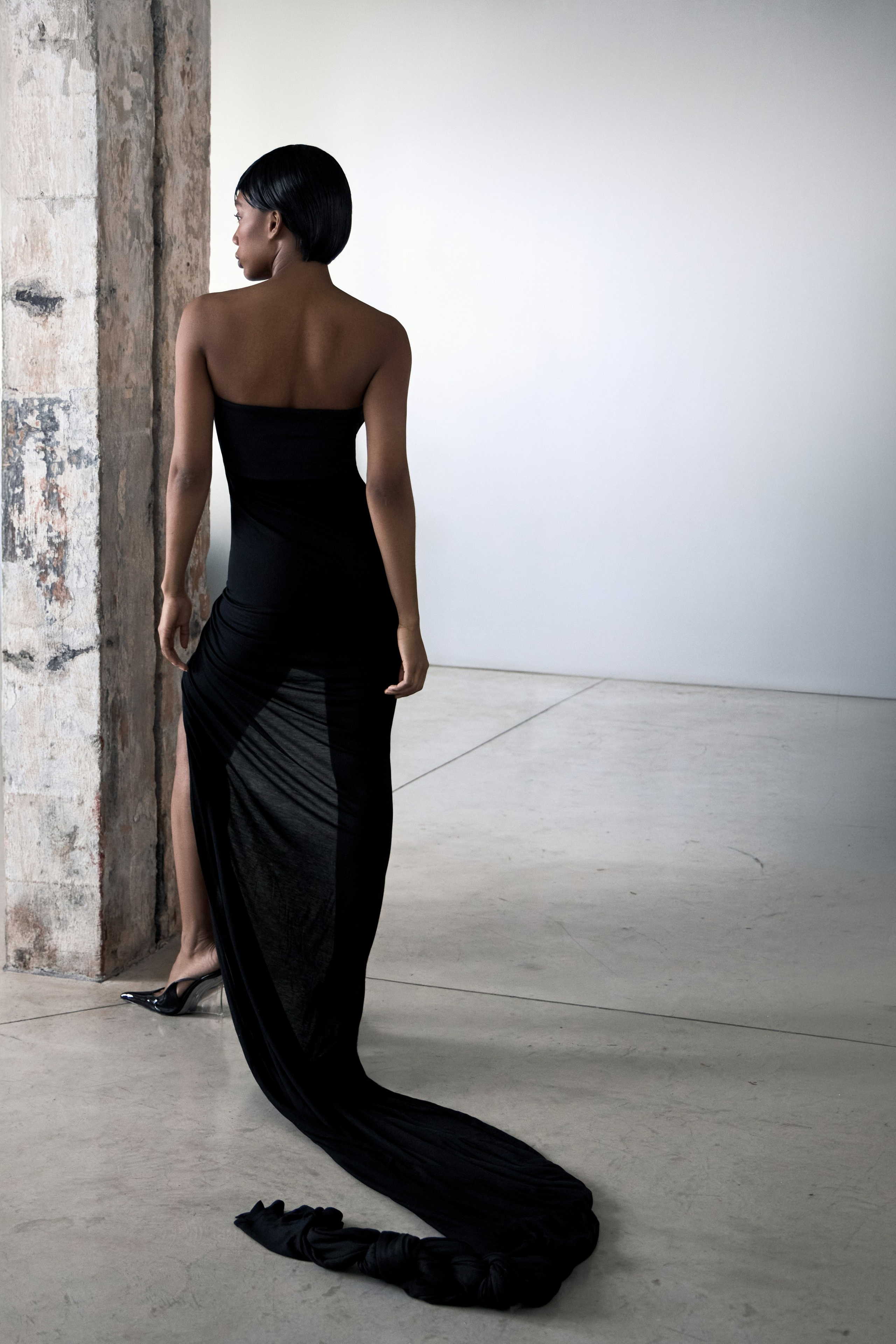 OUTLINES. Главная