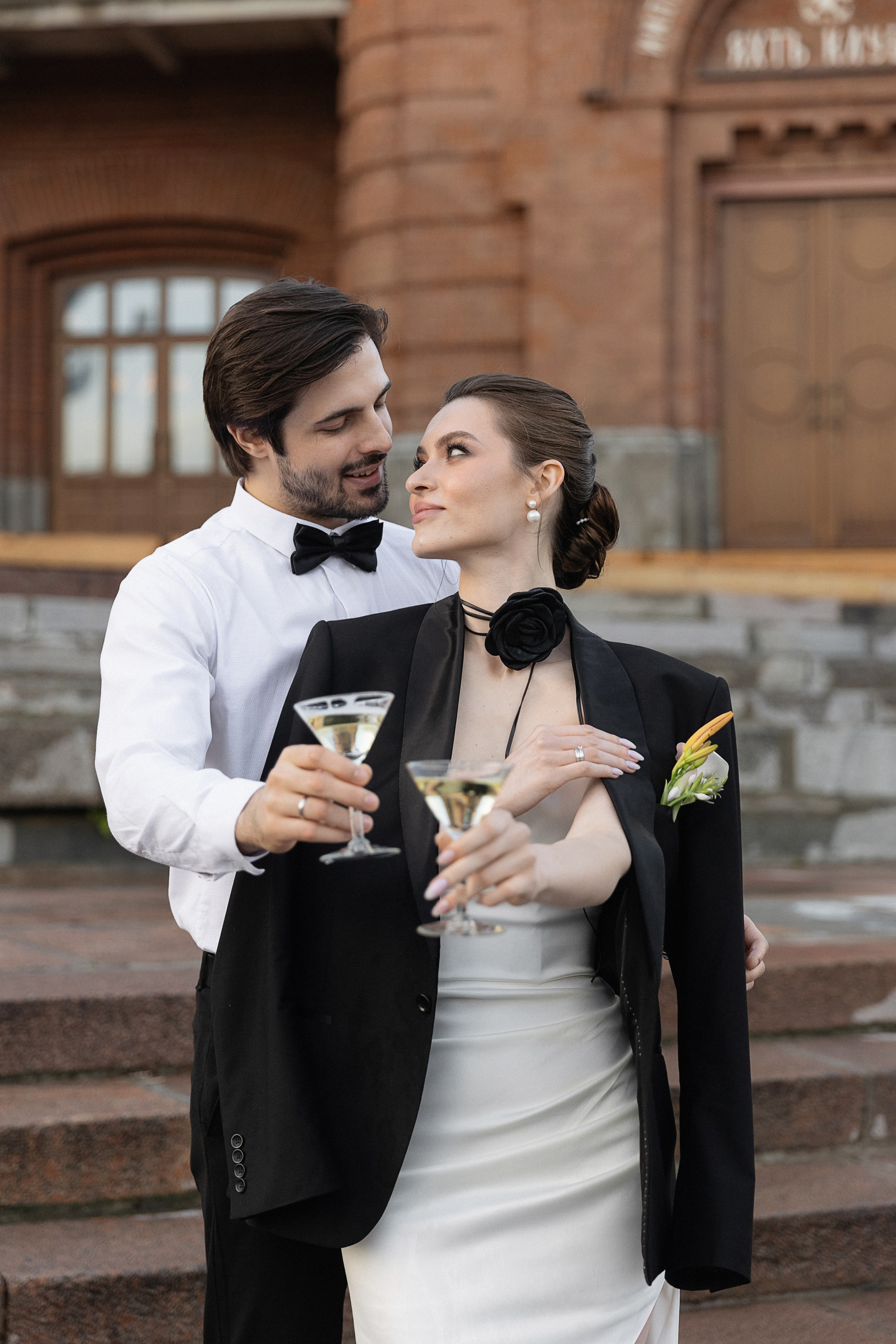 Брызги шампанского. Свадебный фотограф в Москве Полина Лелетко